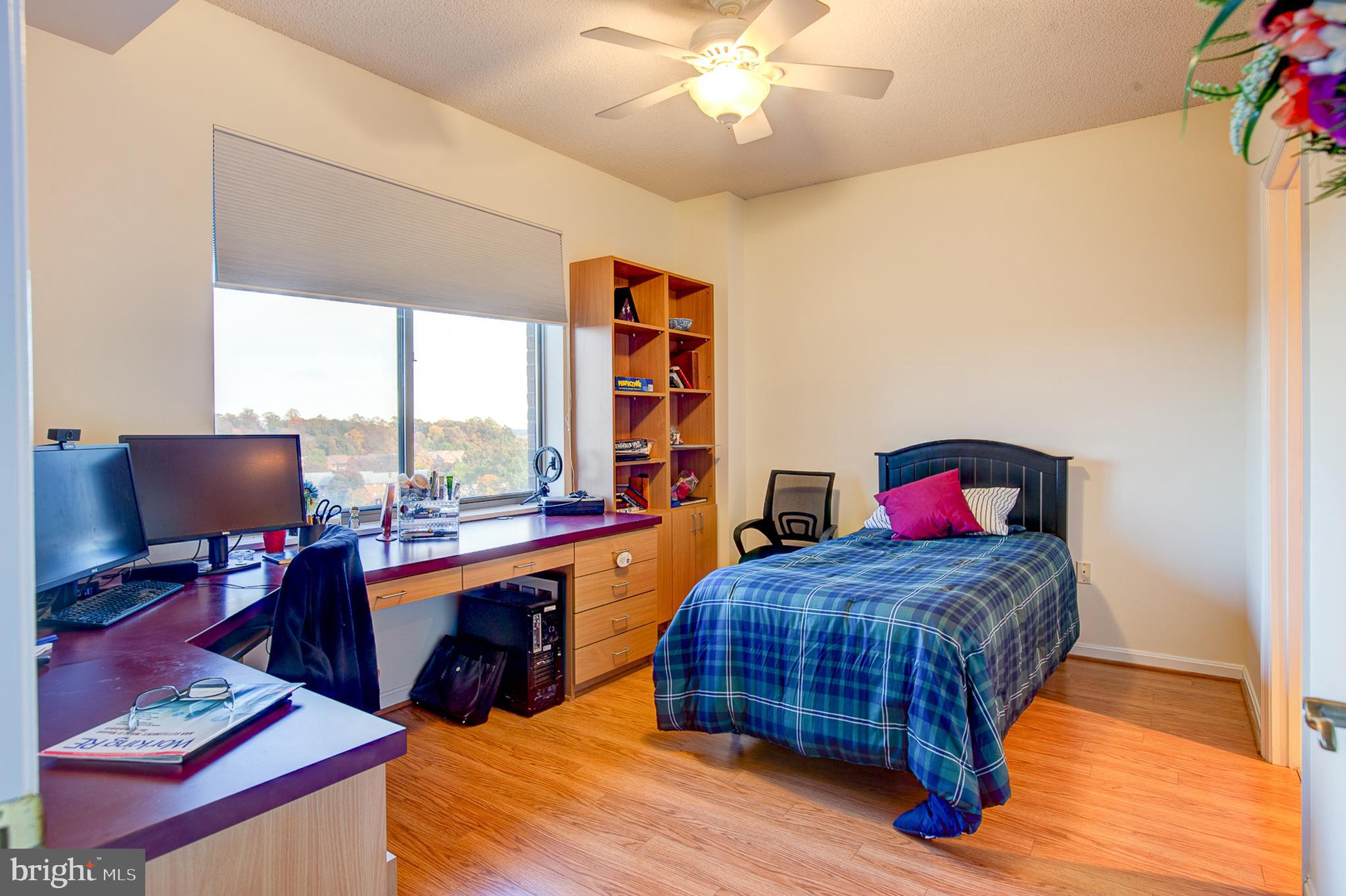 VANTAGE POINT EAST AT LEISURE WORLD - Residential Lease