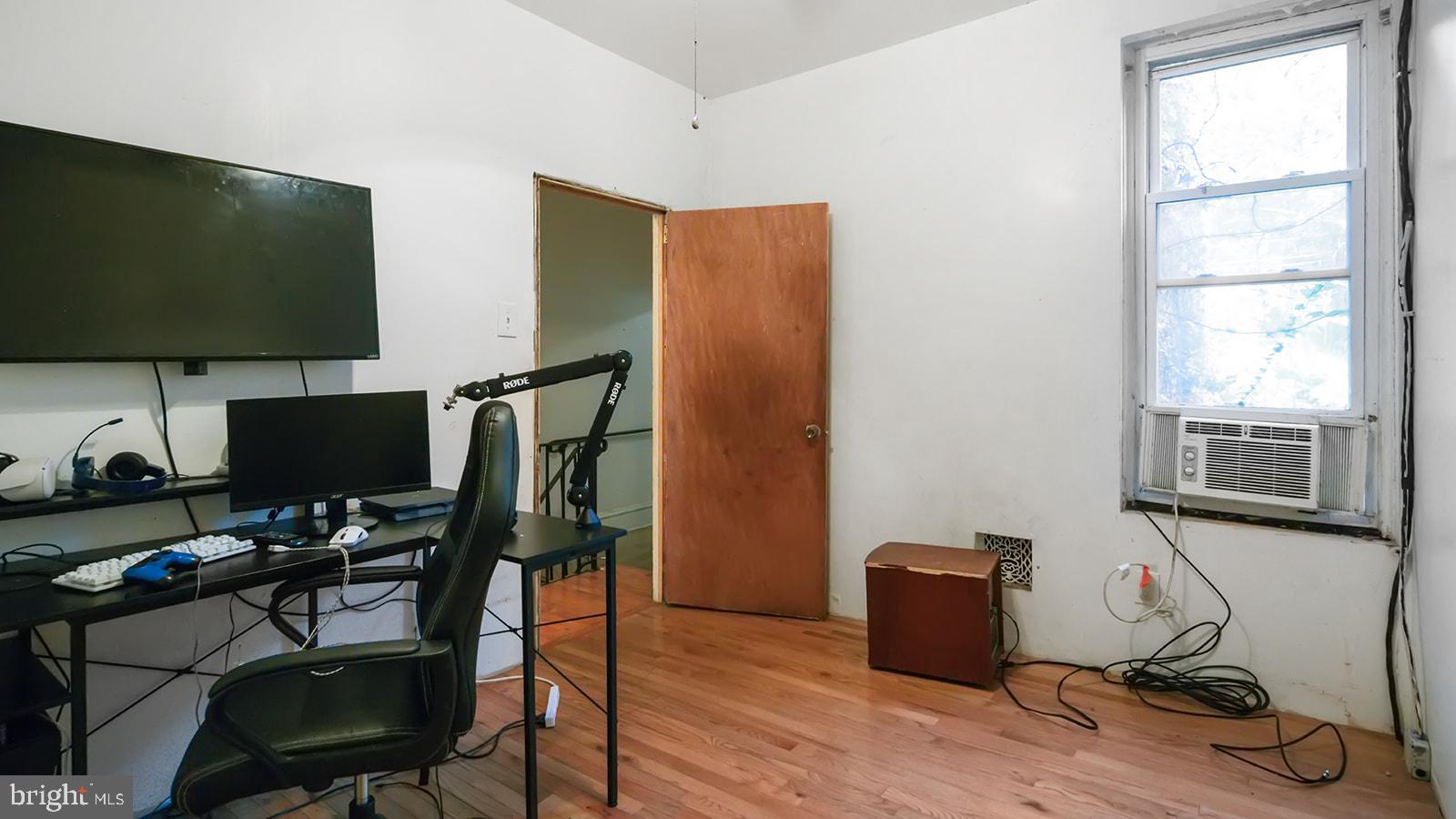 PHILADELPHIA (NORTH) - Residential