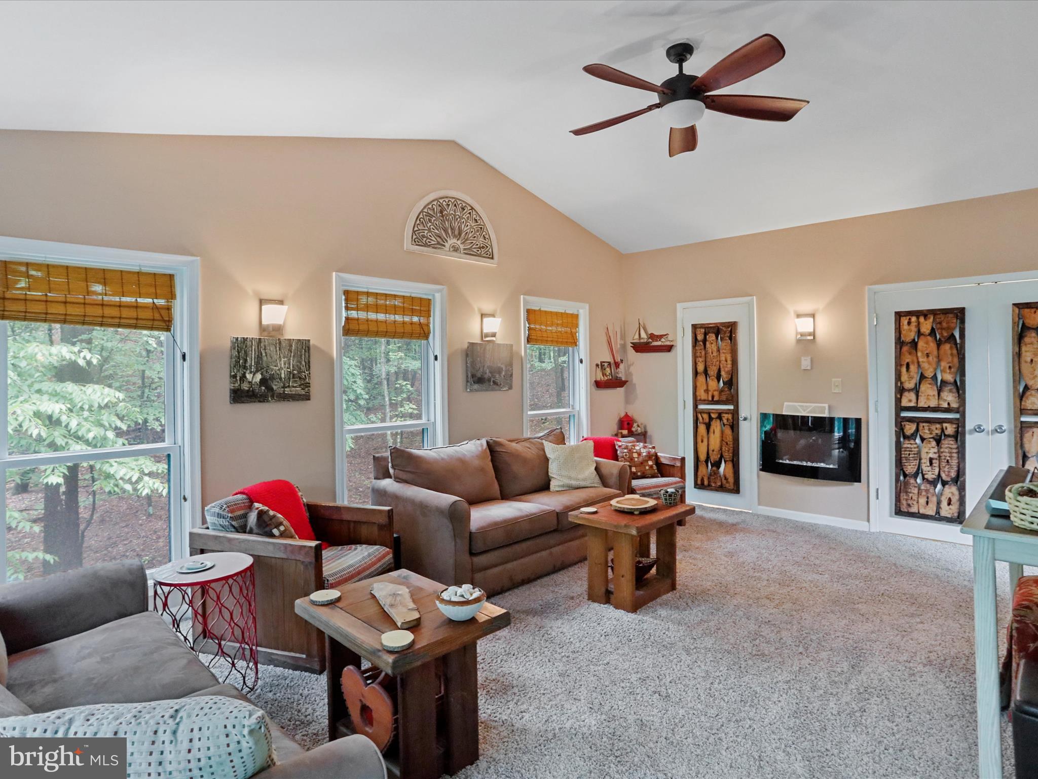 THE WOODS - Residential