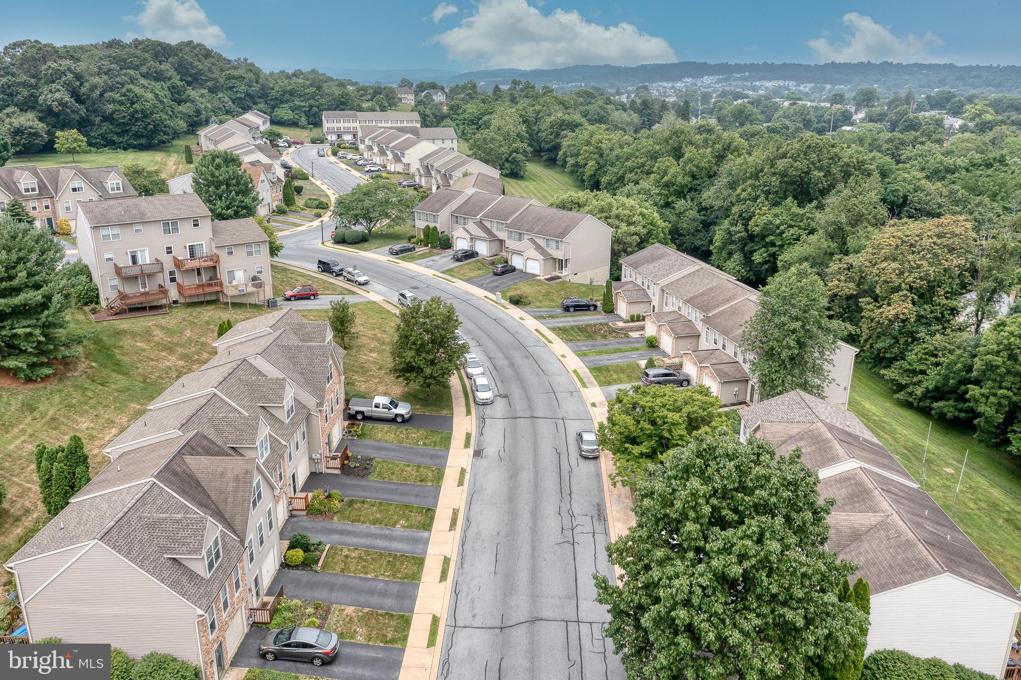 OAK RIDGE COMMONS - Residential