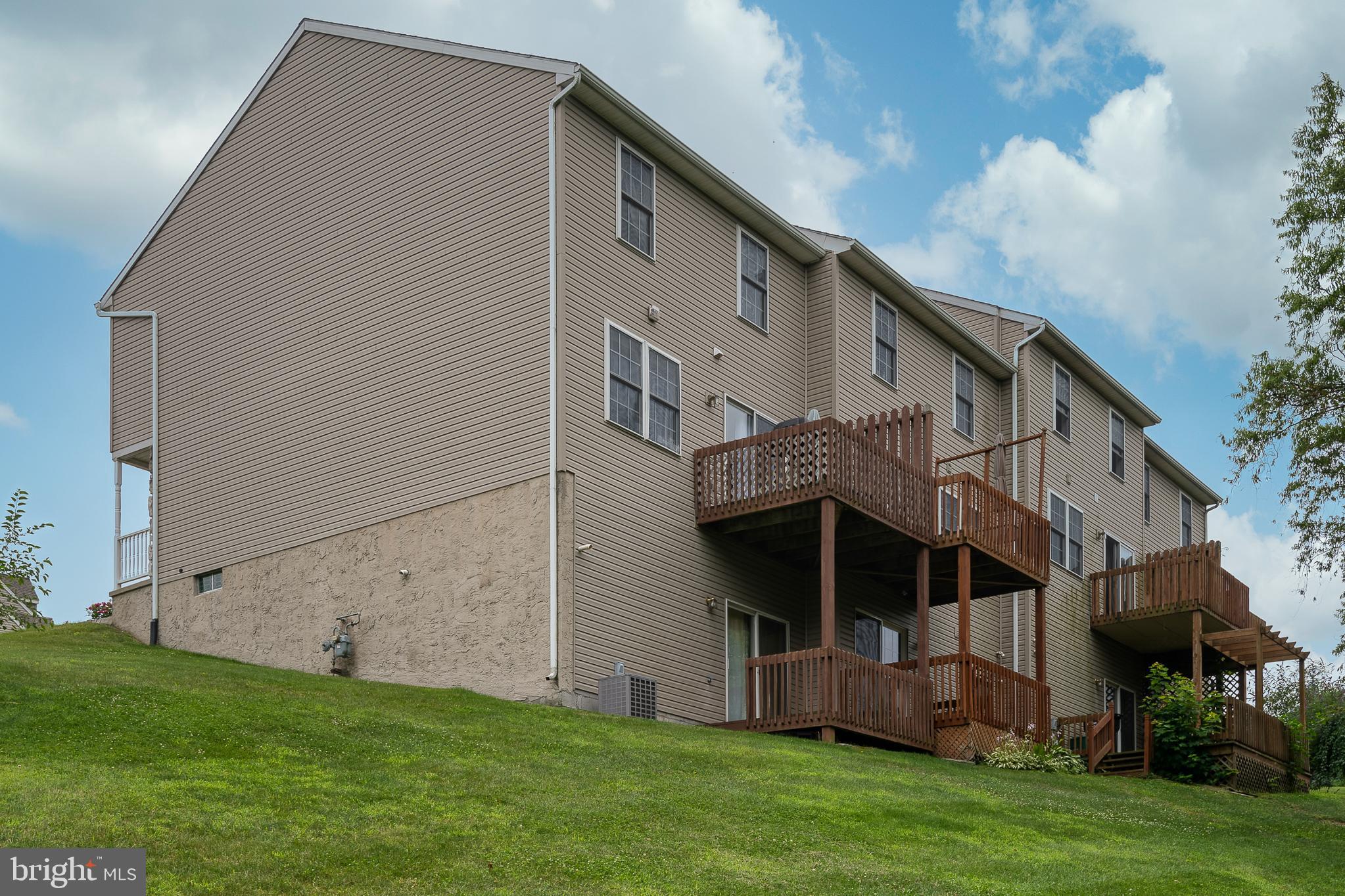 OAK RIDGE COMMONS - Residential