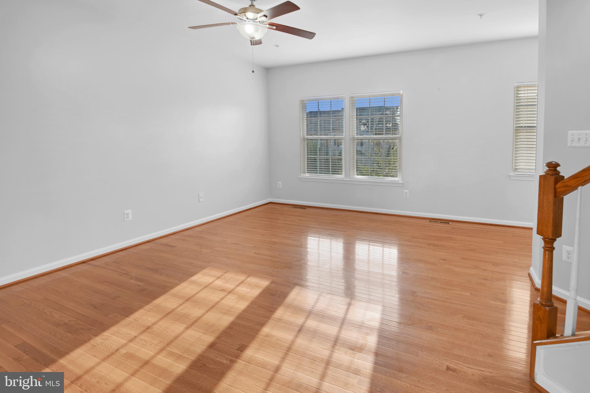 VILLAGES OF URBANA - Residential Lease