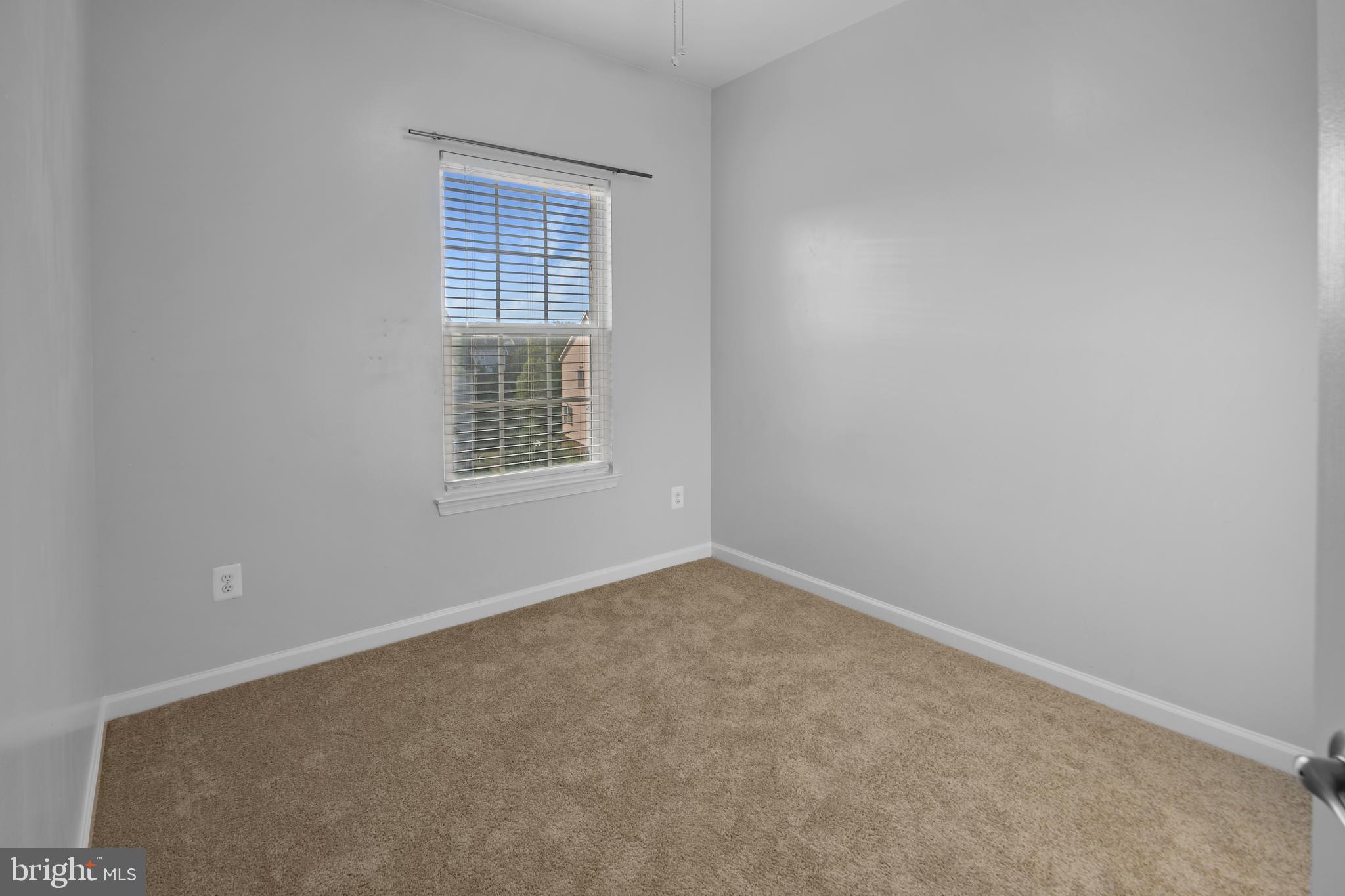 VILLAGES OF URBANA - Residential Lease