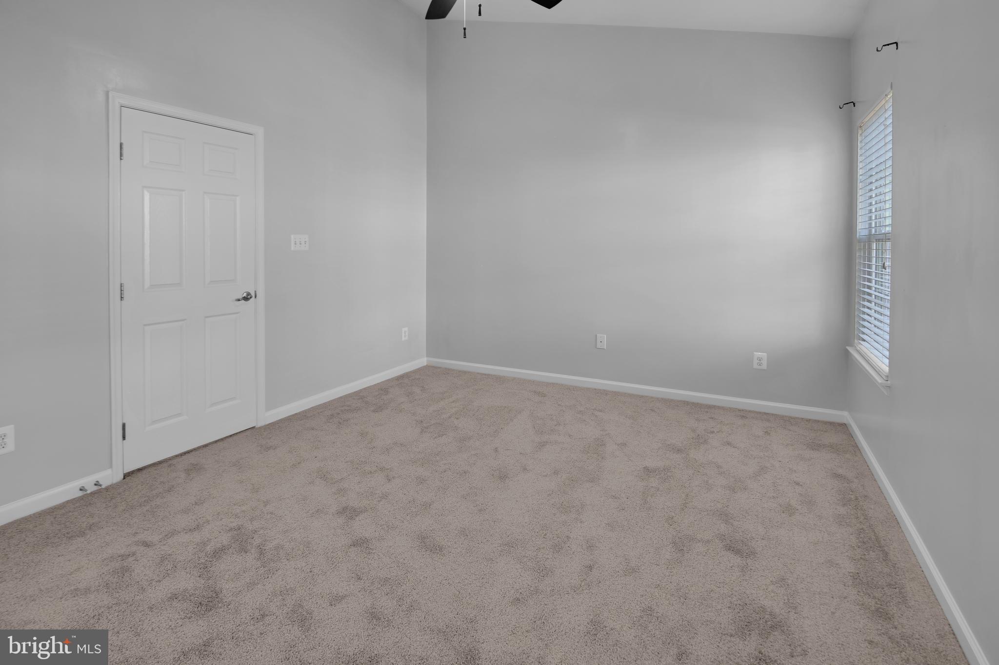 VILLAGES OF URBANA - Residential Lease