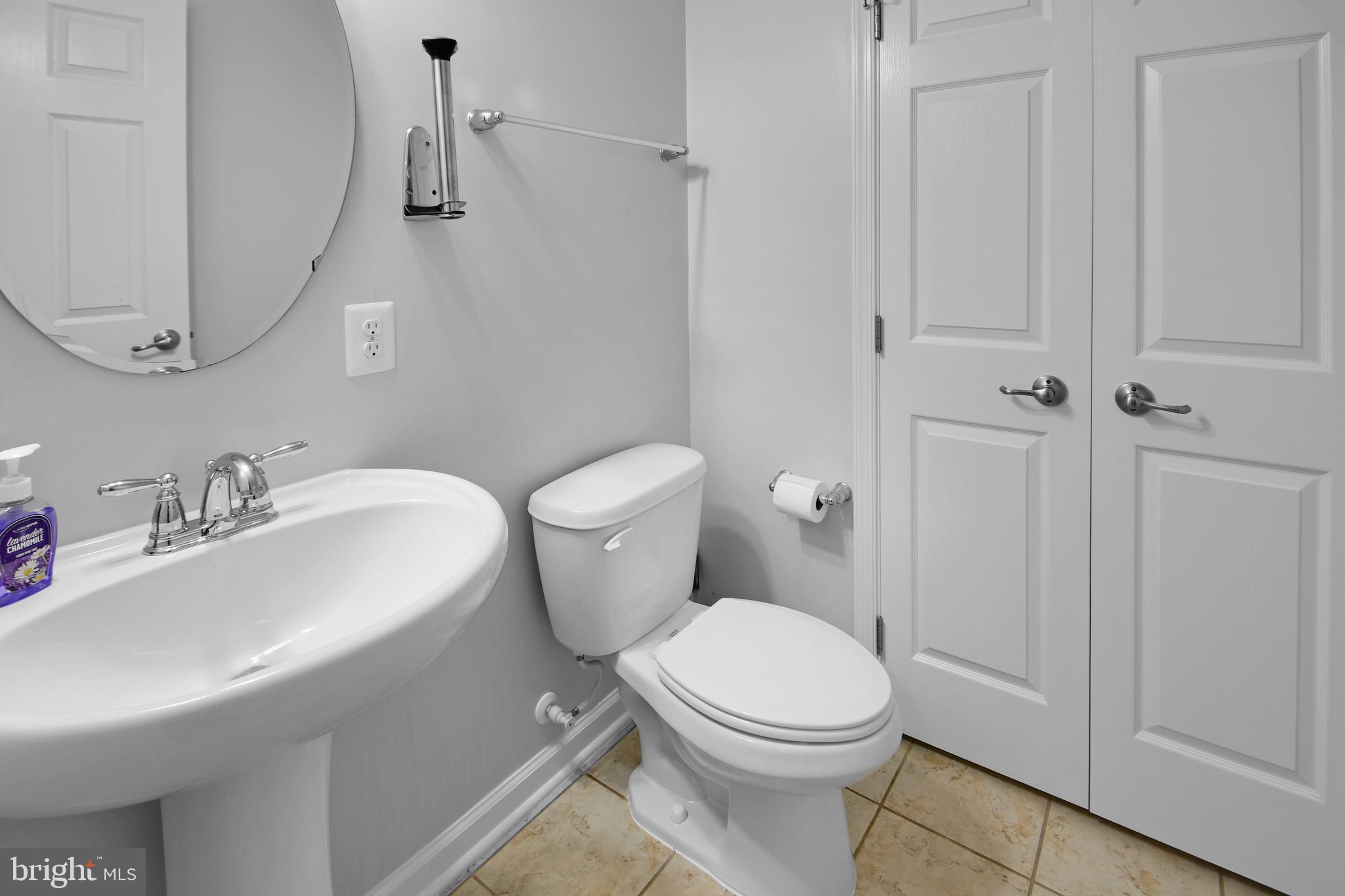 VILLAGES OF URBANA - Residential Lease