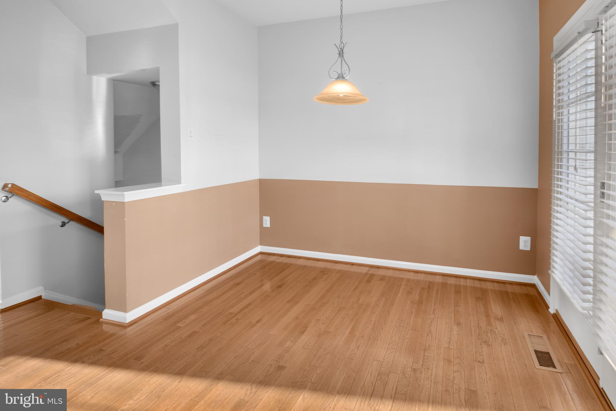 VILLAGES OF URBANA - Residential Lease