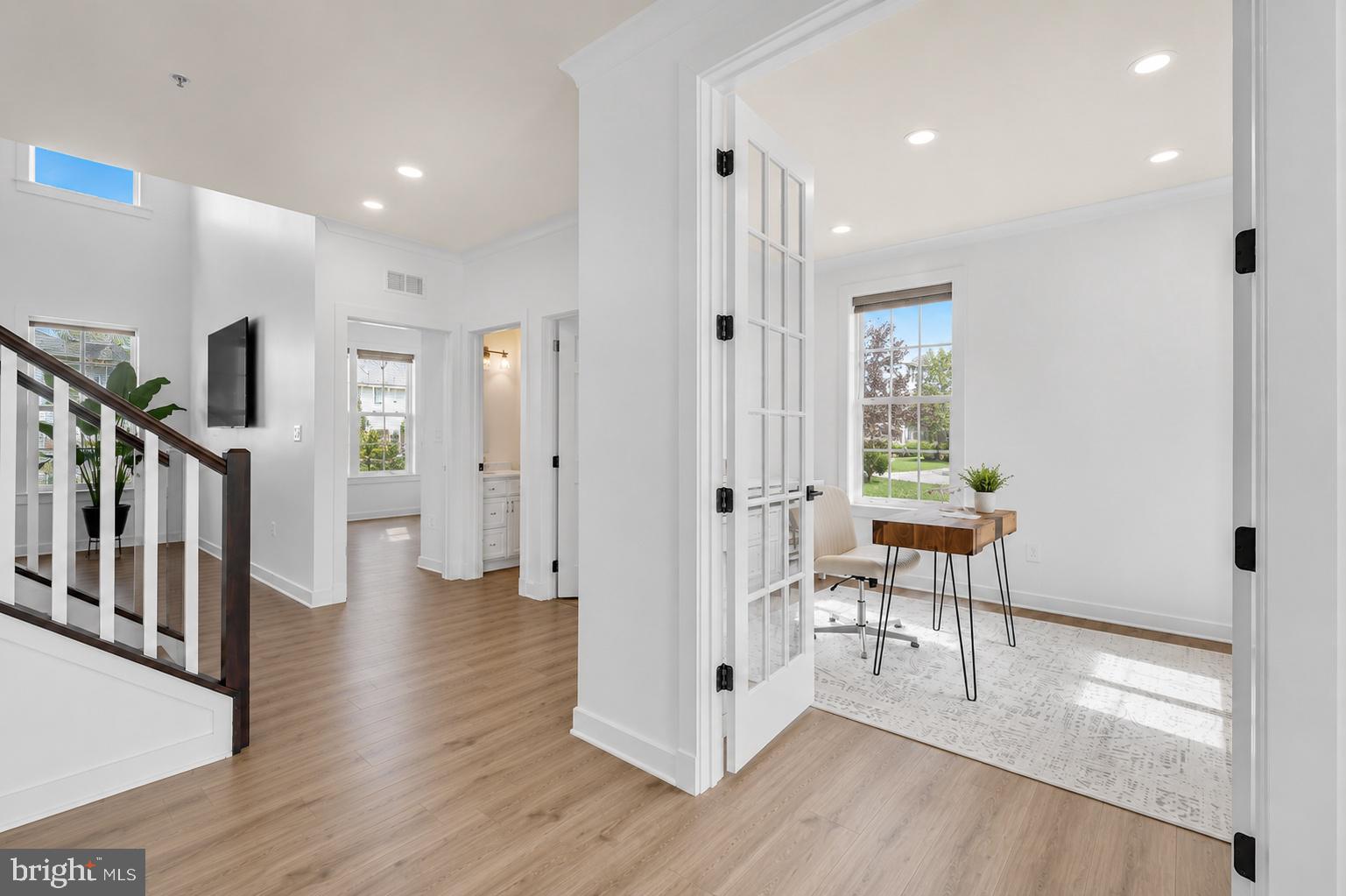 428 MEADOW CREEK DRIVE