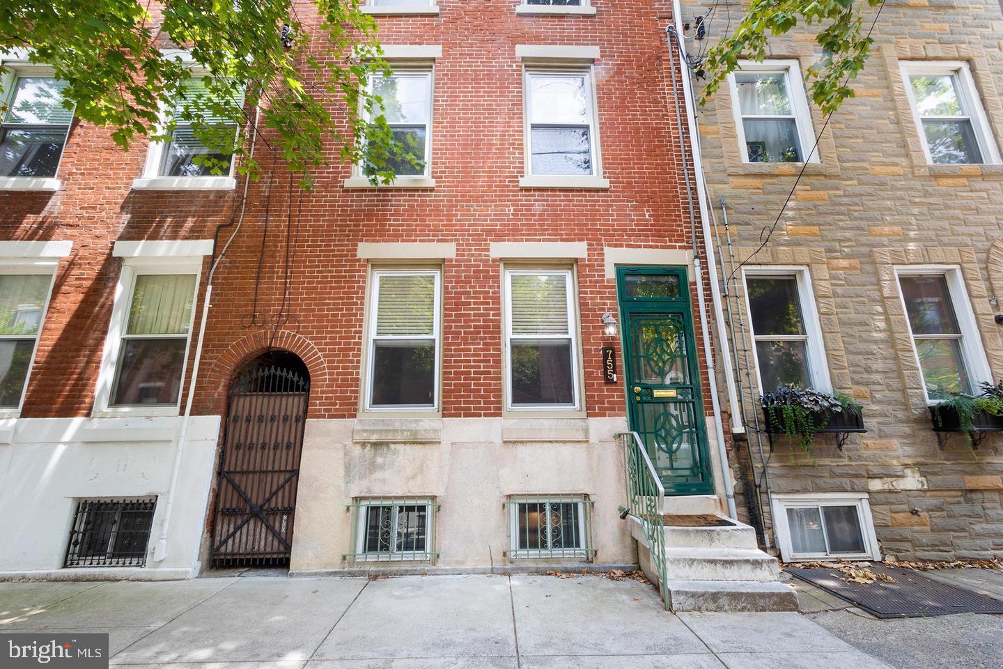 BELLA VISTA - Residential Lease