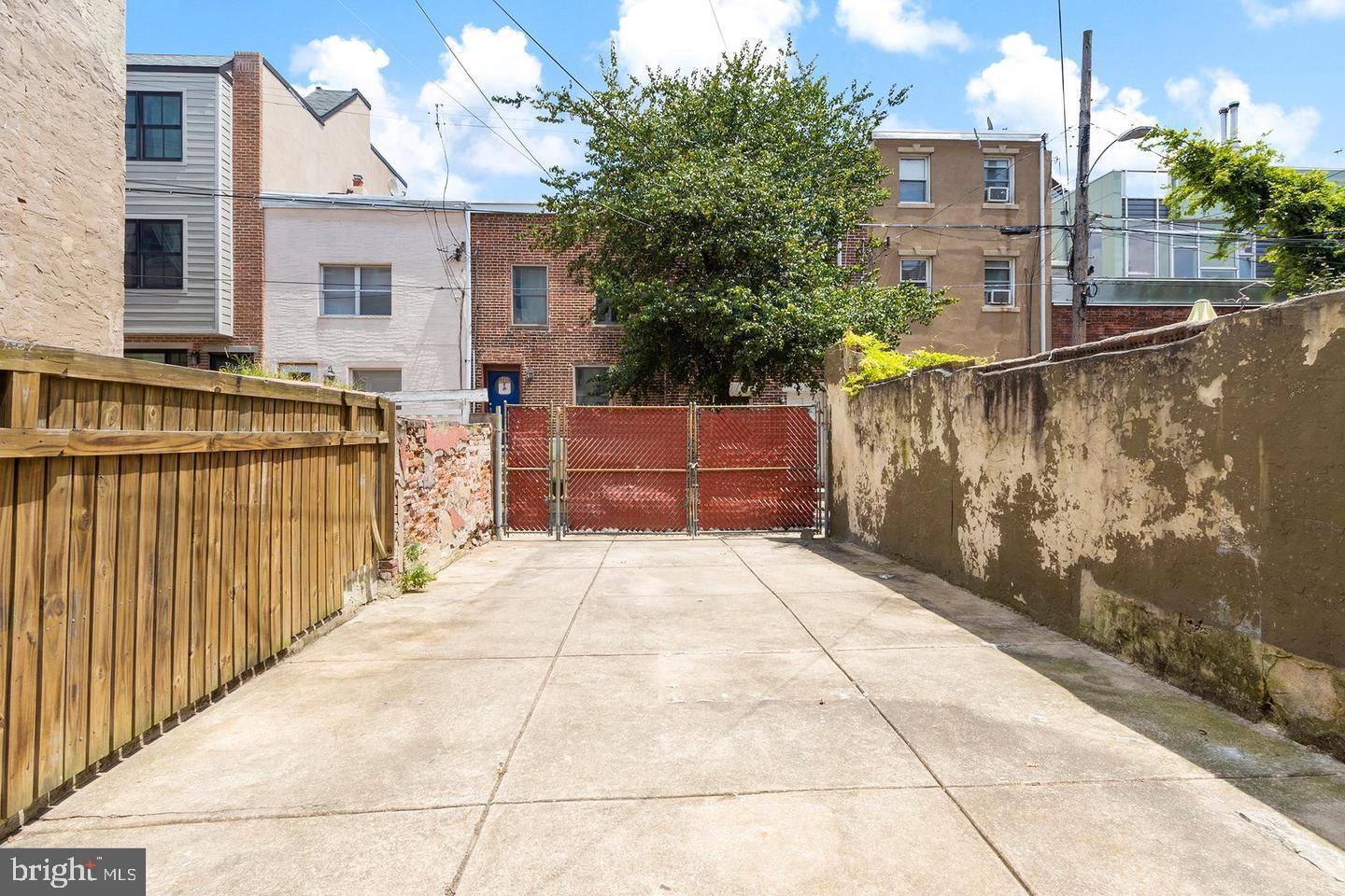 BELLA VISTA - Residential Lease