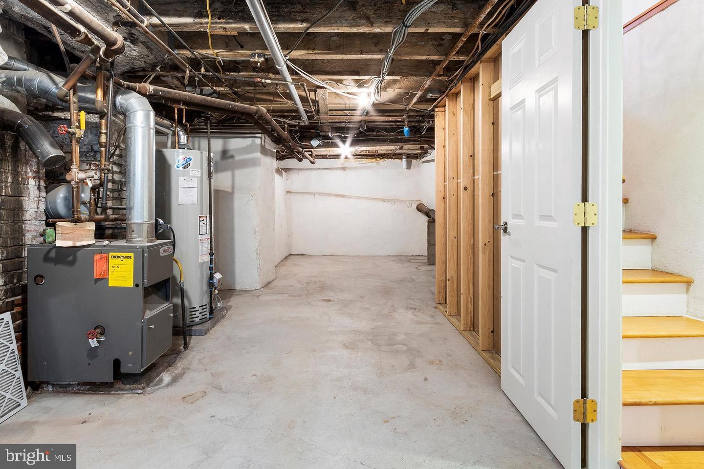 BELLA VISTA - Residential Lease