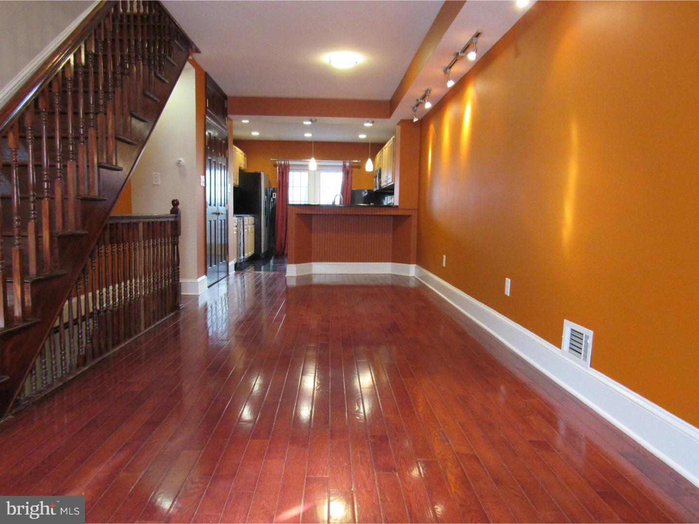 PORT RICHMOND - Residential