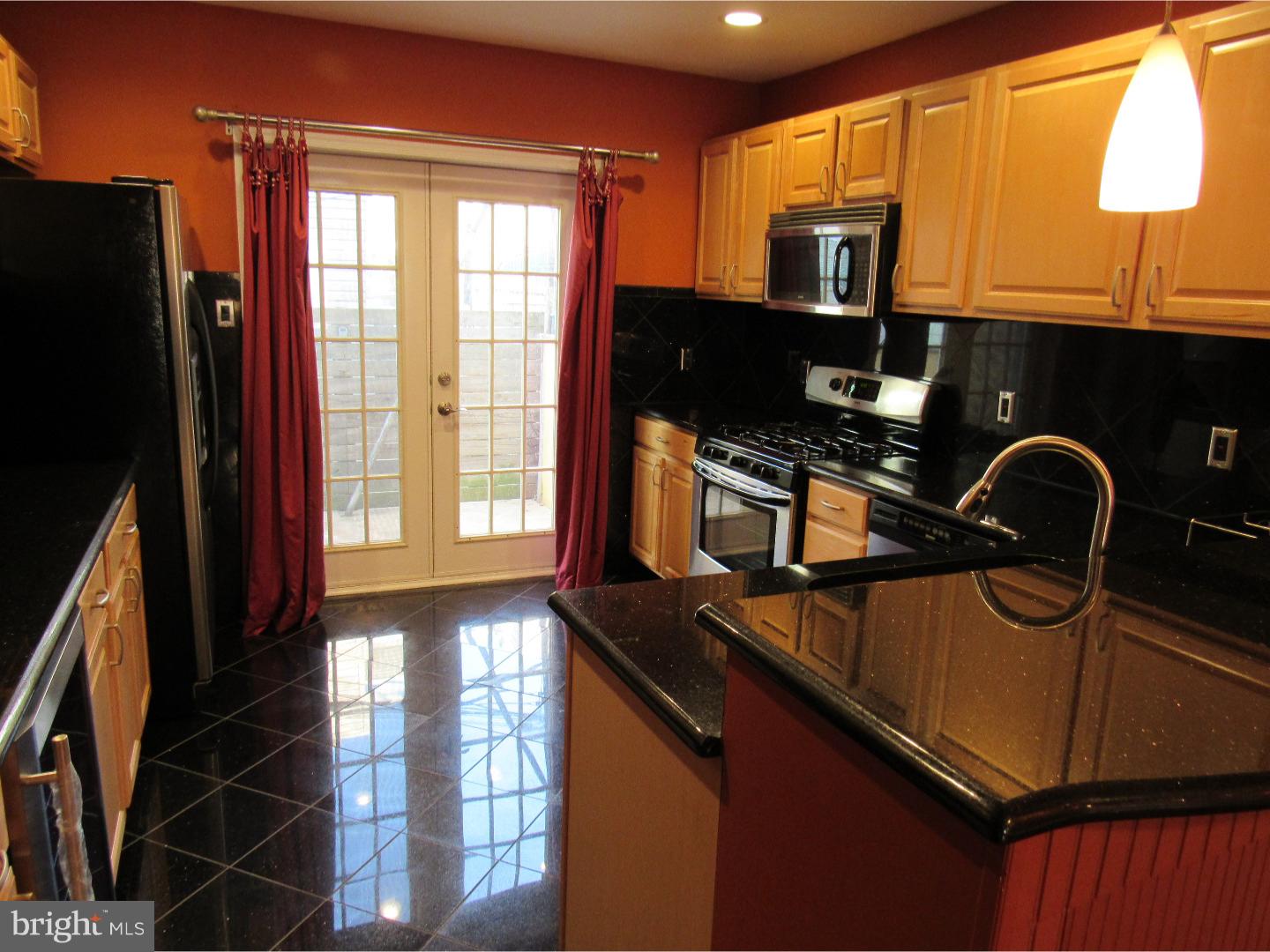 PORT RICHMOND - Residential