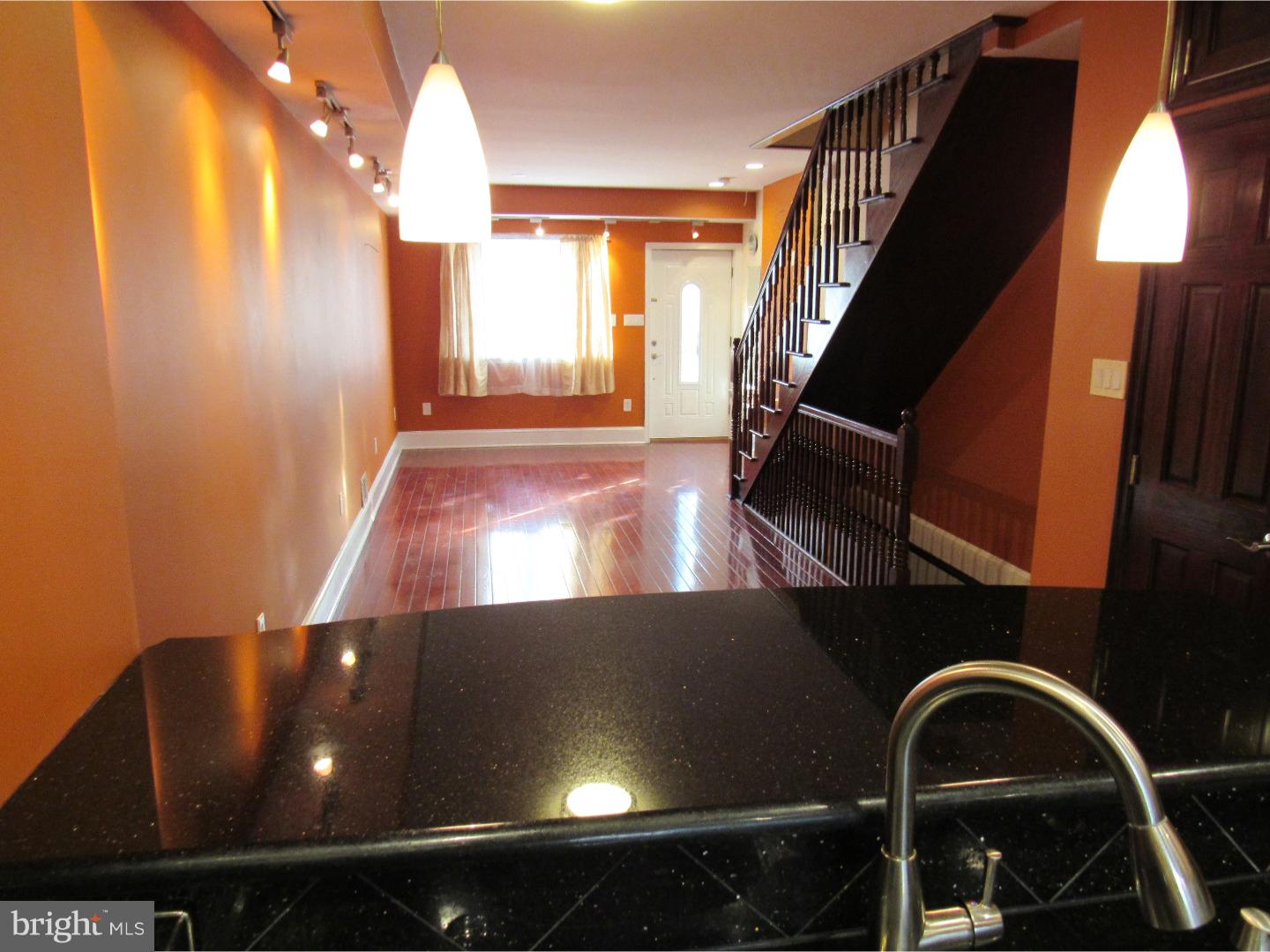 PORT RICHMOND - Residential