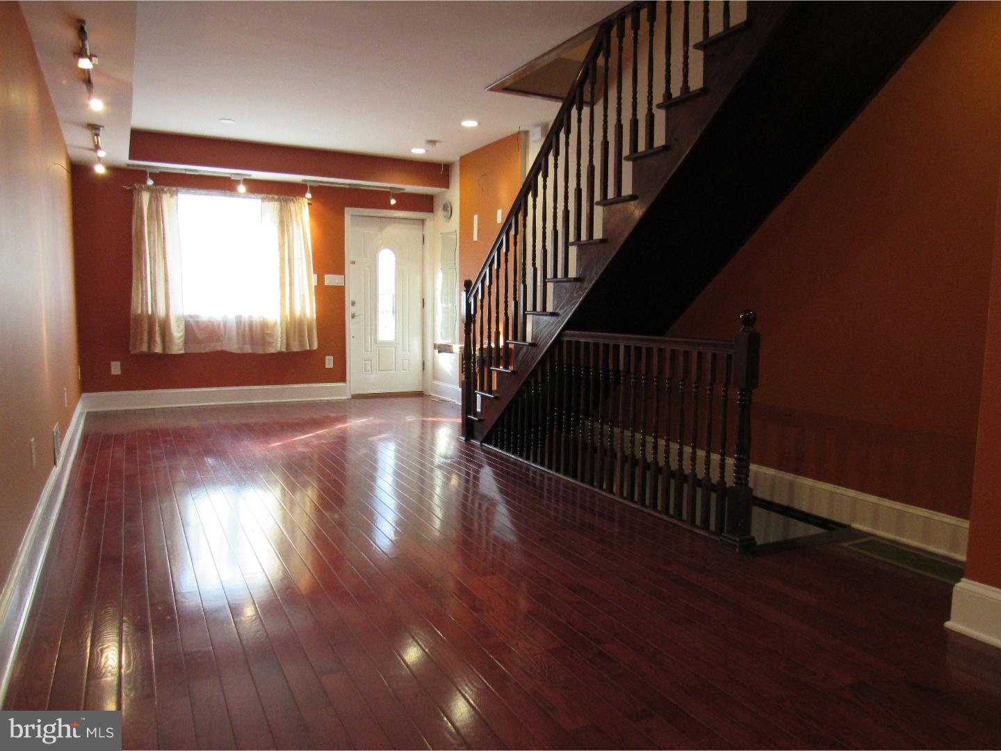 PORT RICHMOND - Residential