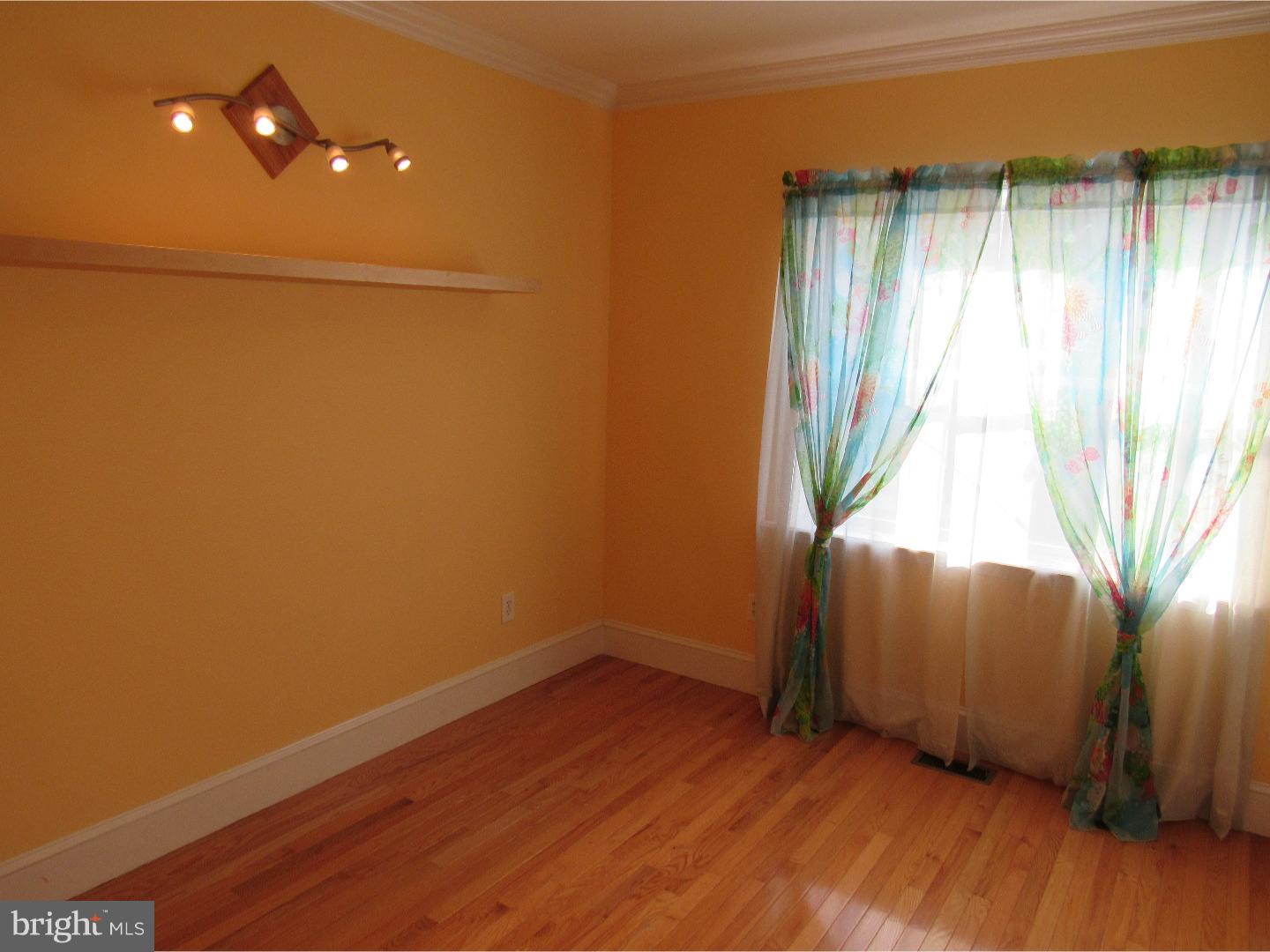PORT RICHMOND - Residential