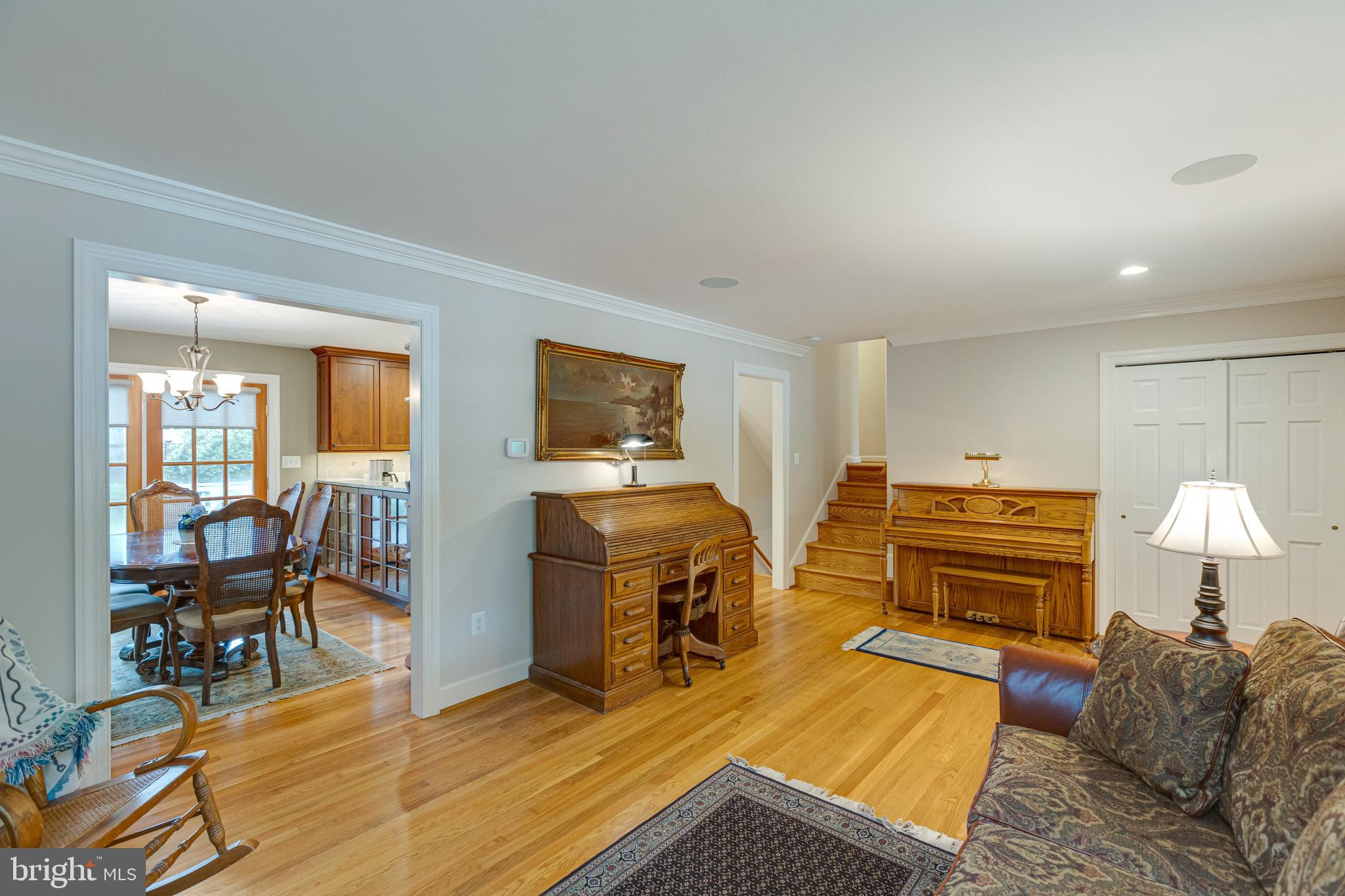 RIVERSIDE GARDENS - Residential