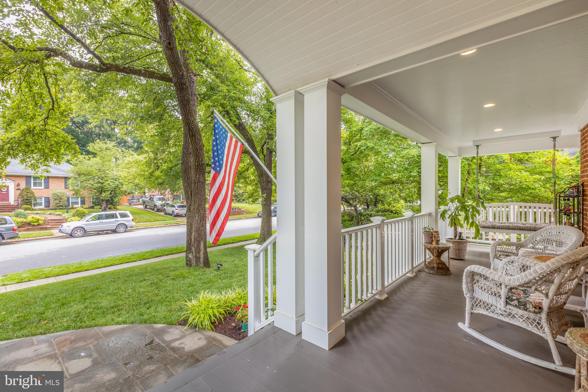 RIVERSIDE GARDENS - Residential