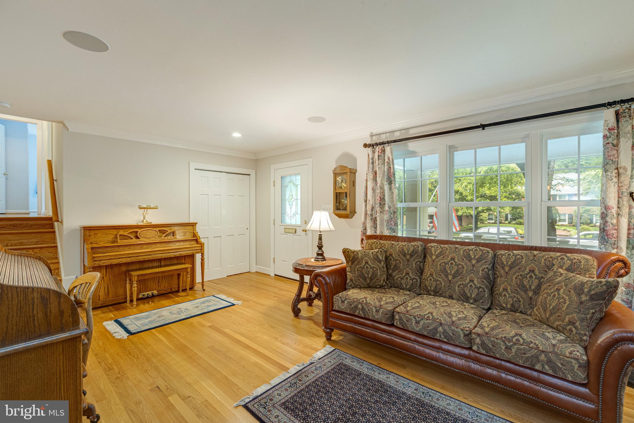 RIVERSIDE GARDENS - Residential