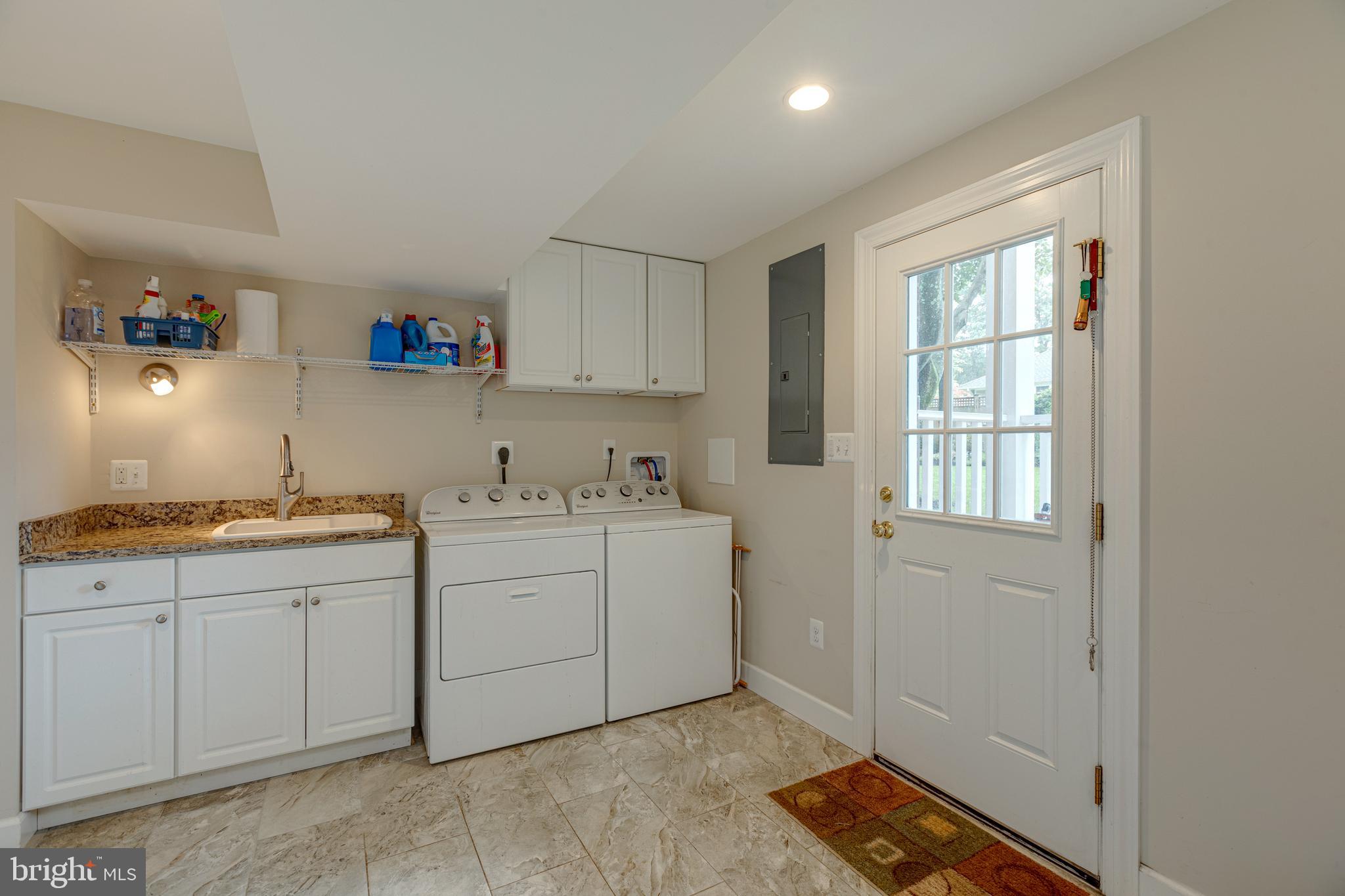 RIVERSIDE GARDENS - Residential