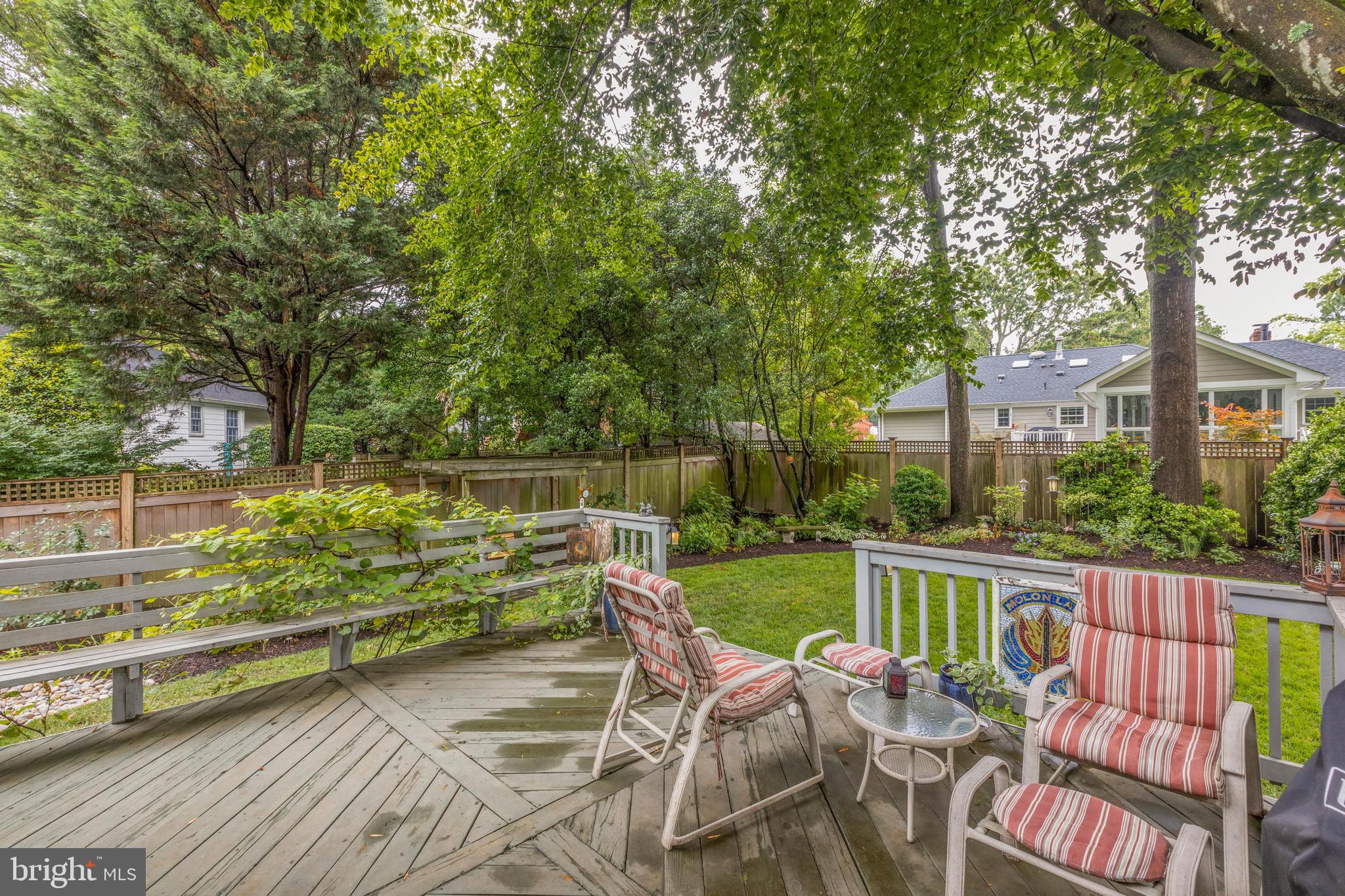 RIVERSIDE GARDENS - Residential
