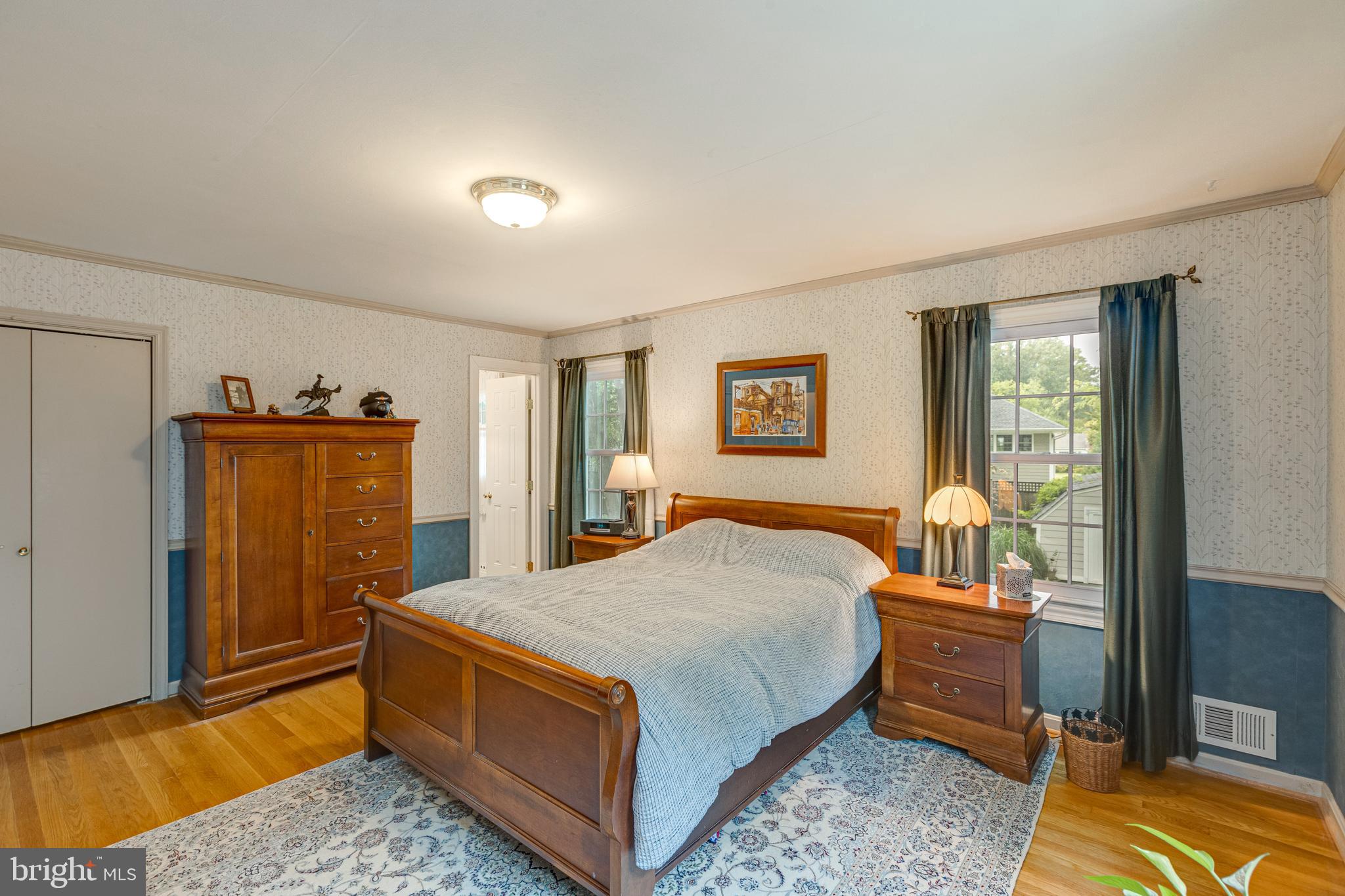 RIVERSIDE GARDENS - Residential