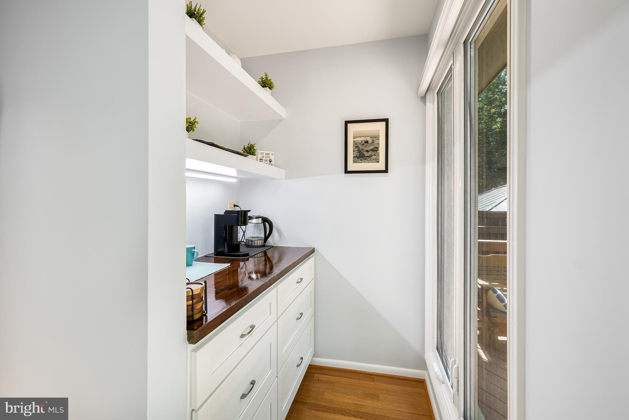 RESTON - Residential