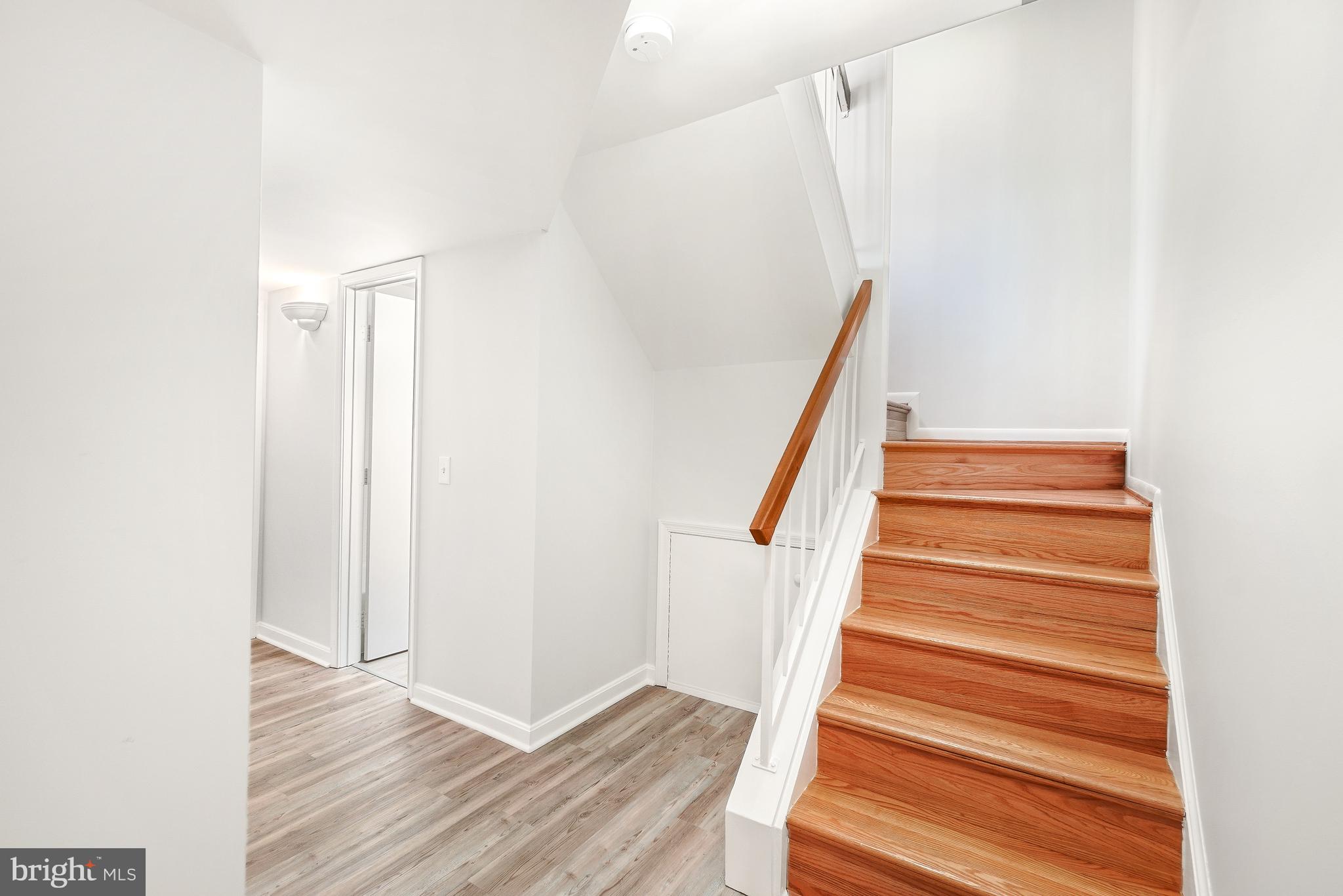 RESTON - Residential