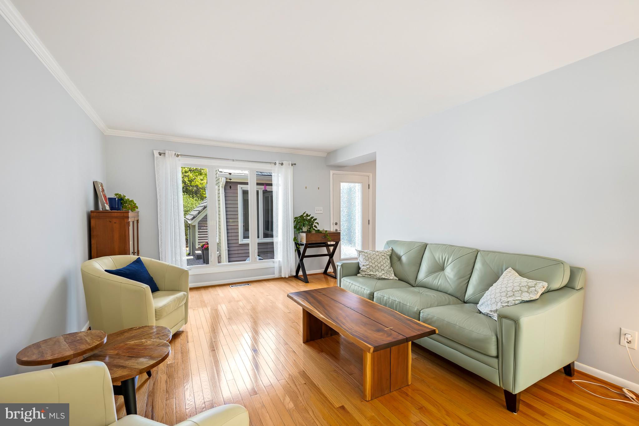 RESTON - Residential