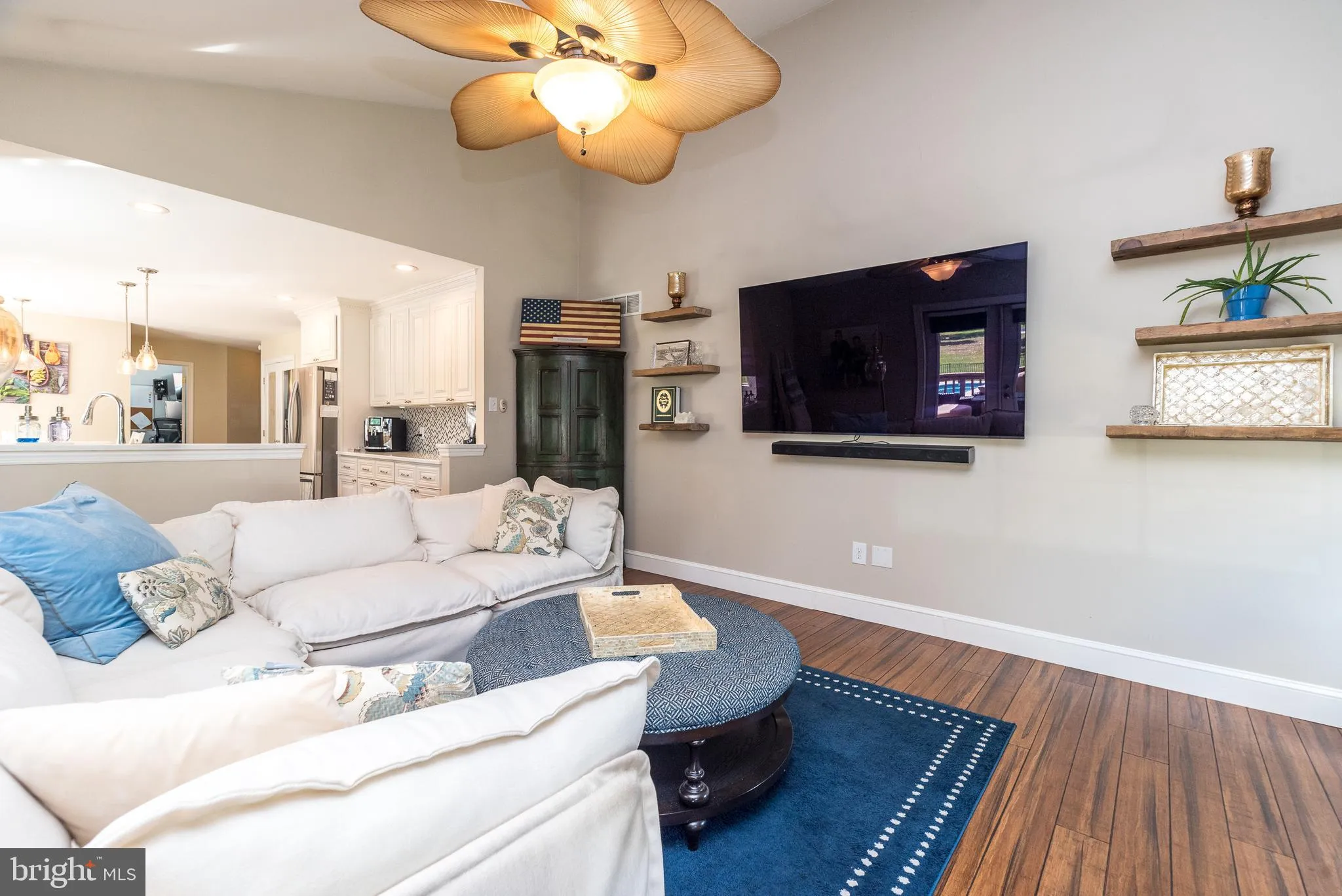 Doylestown, Pennsylvania 18902, United States, 4 Bedrooms Bedrooms, ,3 BathroomsBathrooms,Residential,Pending,215464