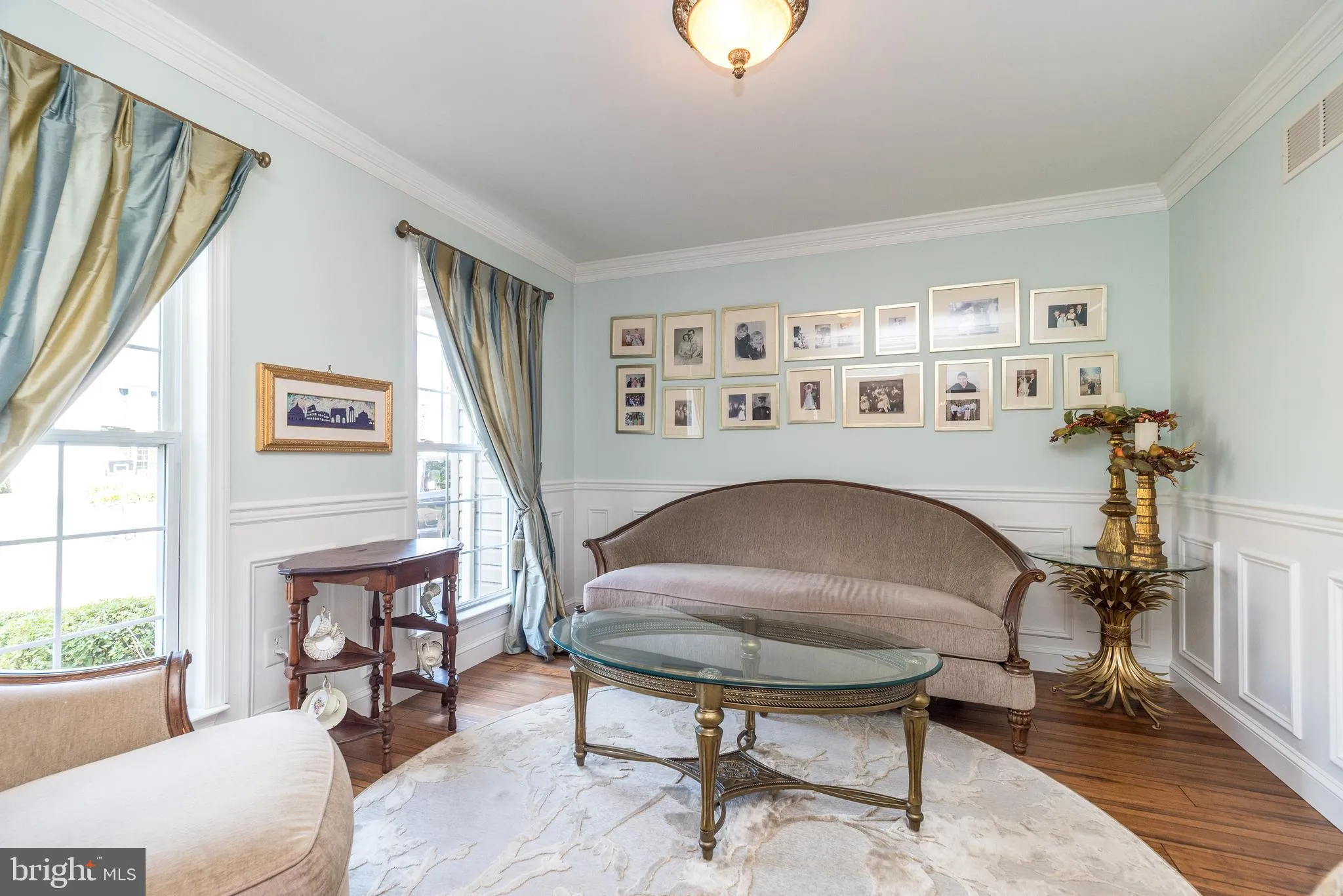 Doylestown, Pennsylvania 18902, United States, 4 Bedrooms Bedrooms, ,3 BathroomsBathrooms,Residential,Pending,215464