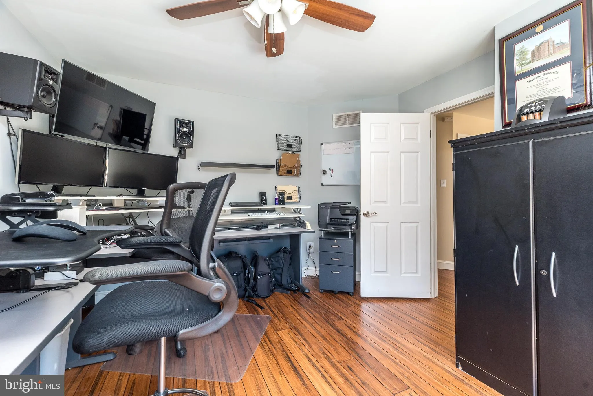 Doylestown, Pennsylvania 18902, United States, 4 Bedrooms Bedrooms, ,3 BathroomsBathrooms,Residential,Pending,215464