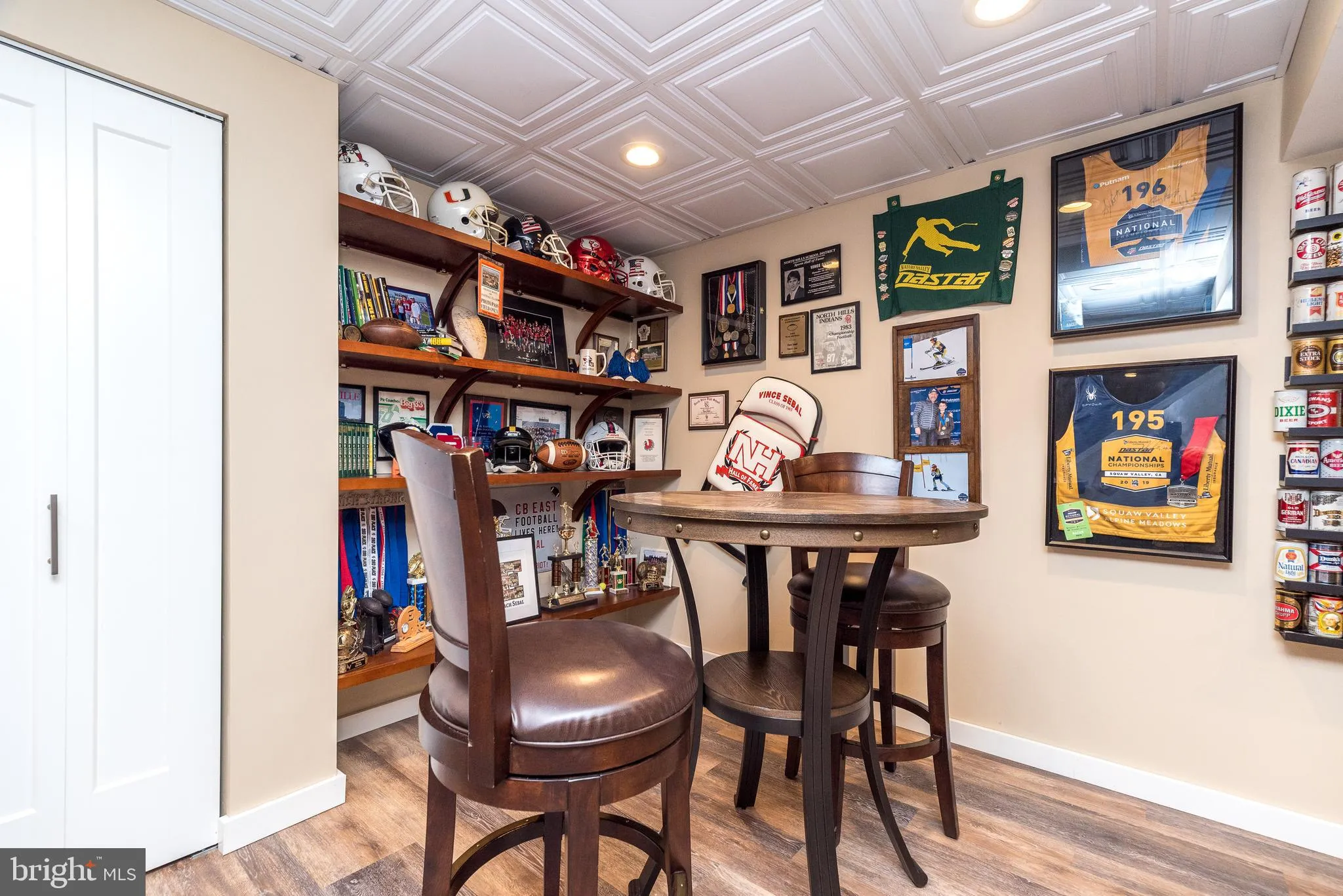 Doylestown, Pennsylvania 18902, United States, 4 Bedrooms Bedrooms, ,3 BathroomsBathrooms,Residential,Pending,215464