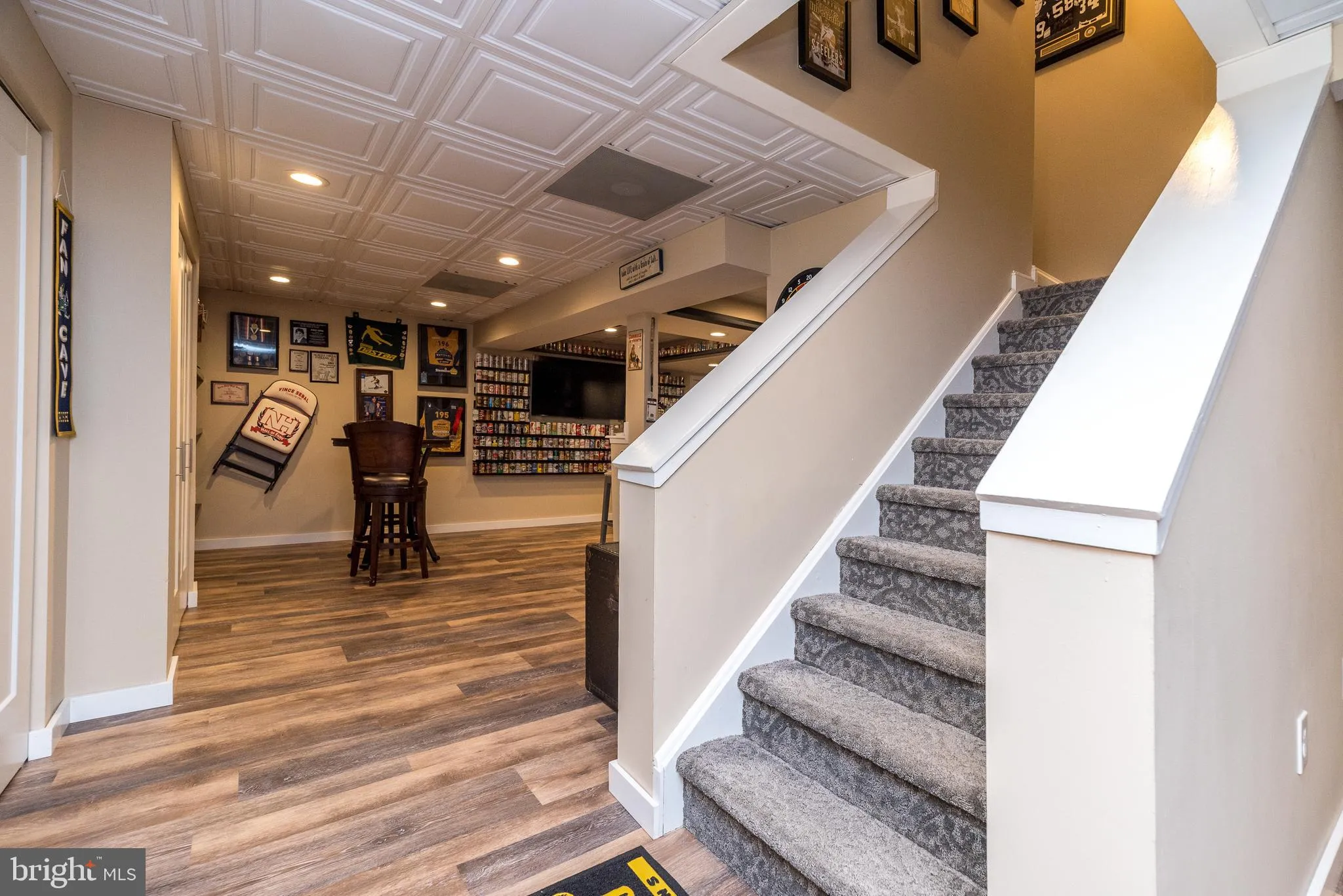 Doylestown, Pennsylvania 18902, United States, 4 Bedrooms Bedrooms, ,3 BathroomsBathrooms,Residential,Pending,215464