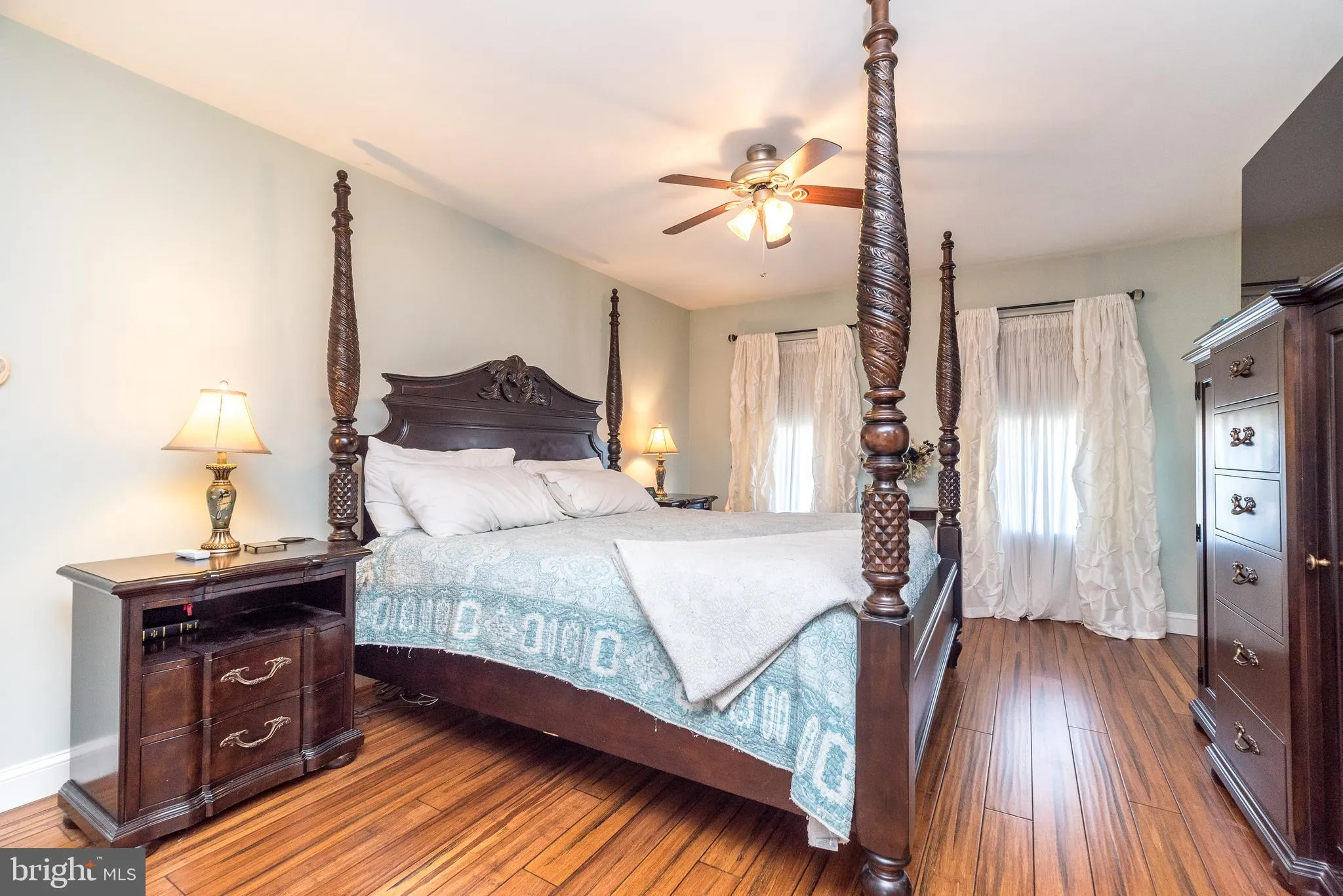 Doylestown, Pennsylvania 18902, United States, 4 Bedrooms Bedrooms, ,3 BathroomsBathrooms,Residential,Pending,215464