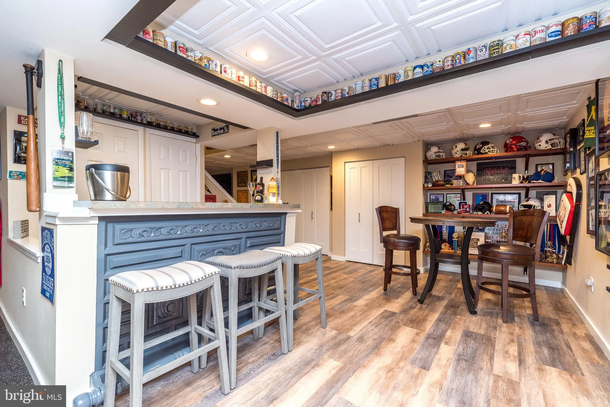 Doylestown, Pennsylvania 18902, United States, 4 Bedrooms Bedrooms, ,3 BathroomsBathrooms,Residential,Pending,215464