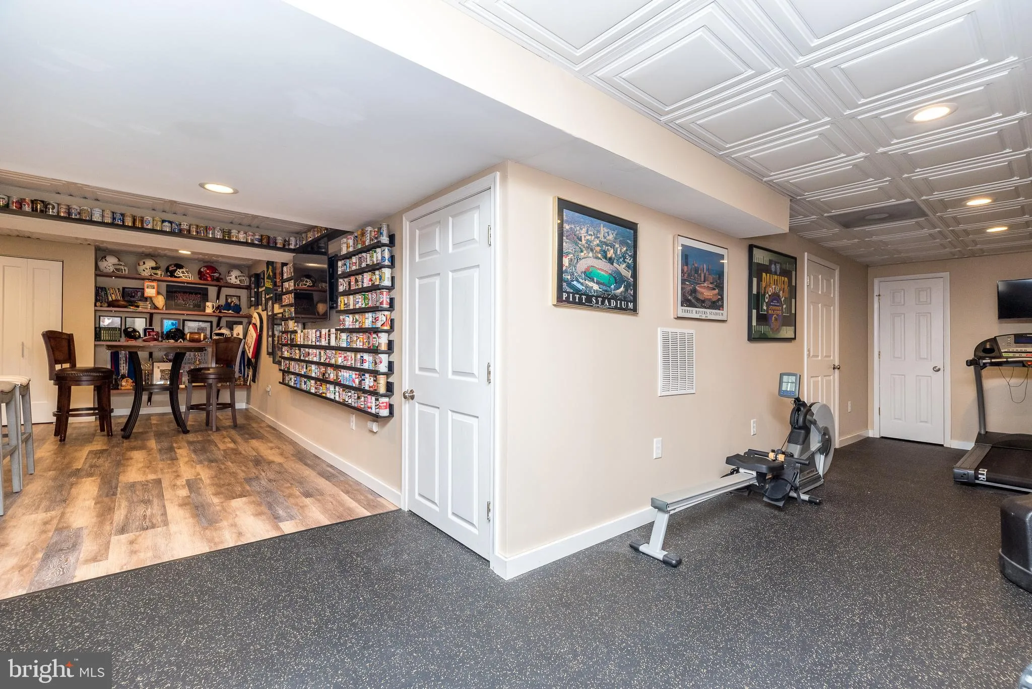 Doylestown, Pennsylvania 18902, United States, 4 Bedrooms Bedrooms, ,3 BathroomsBathrooms,Residential,Pending,215464