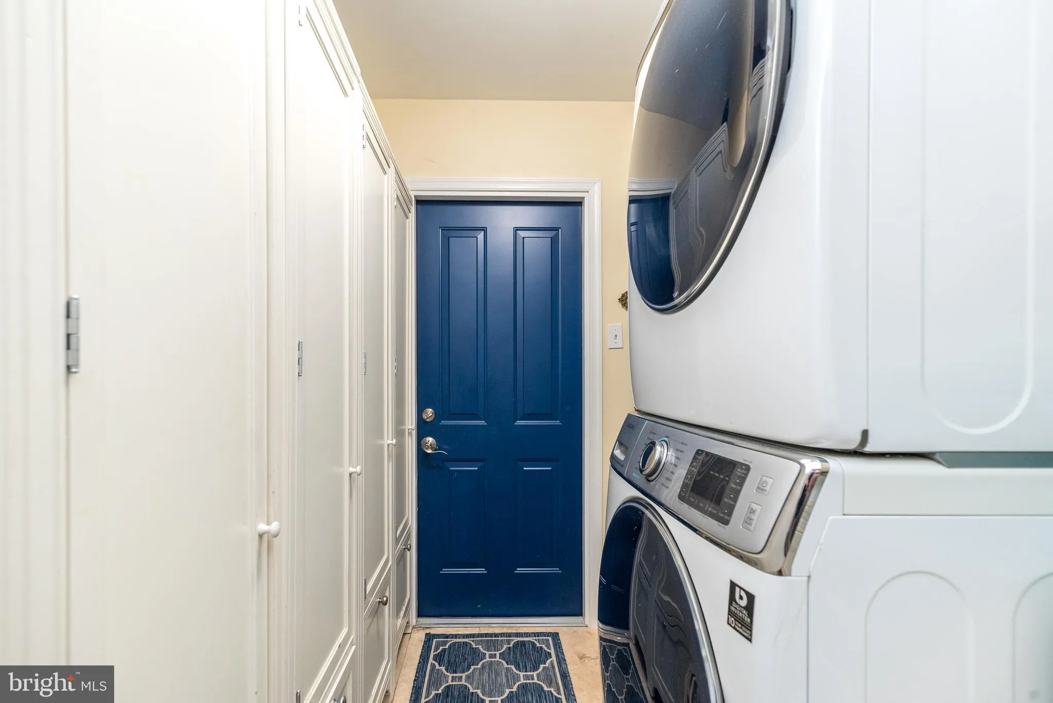 Doylestown, Pennsylvania 18902, United States, 4 Bedrooms Bedrooms, ,3 BathroomsBathrooms,Residential,Pending,215464