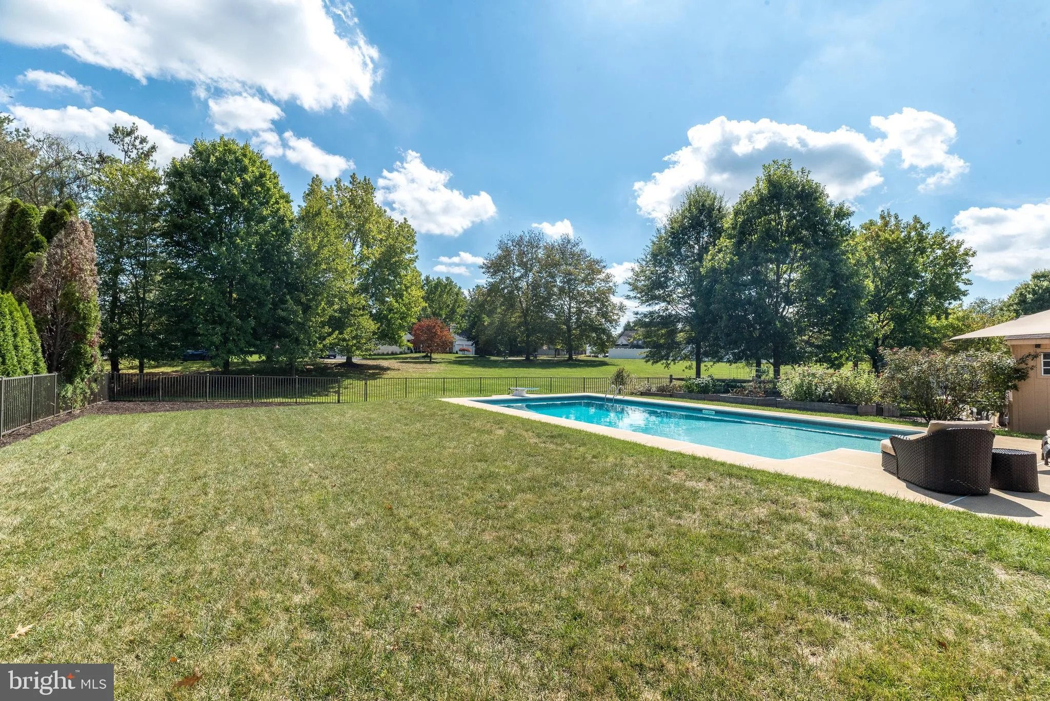 Doylestown, Pennsylvania 18902, United States, 4 Bedrooms Bedrooms, ,3 BathroomsBathrooms,Residential,Pending,215464