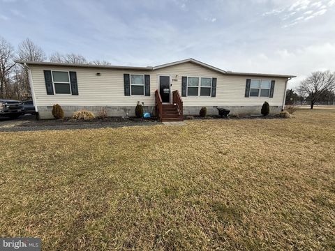 Mobile Home For Sale - 21991 Conrail Road<br/> BRIDGEVILLE, DE 19933