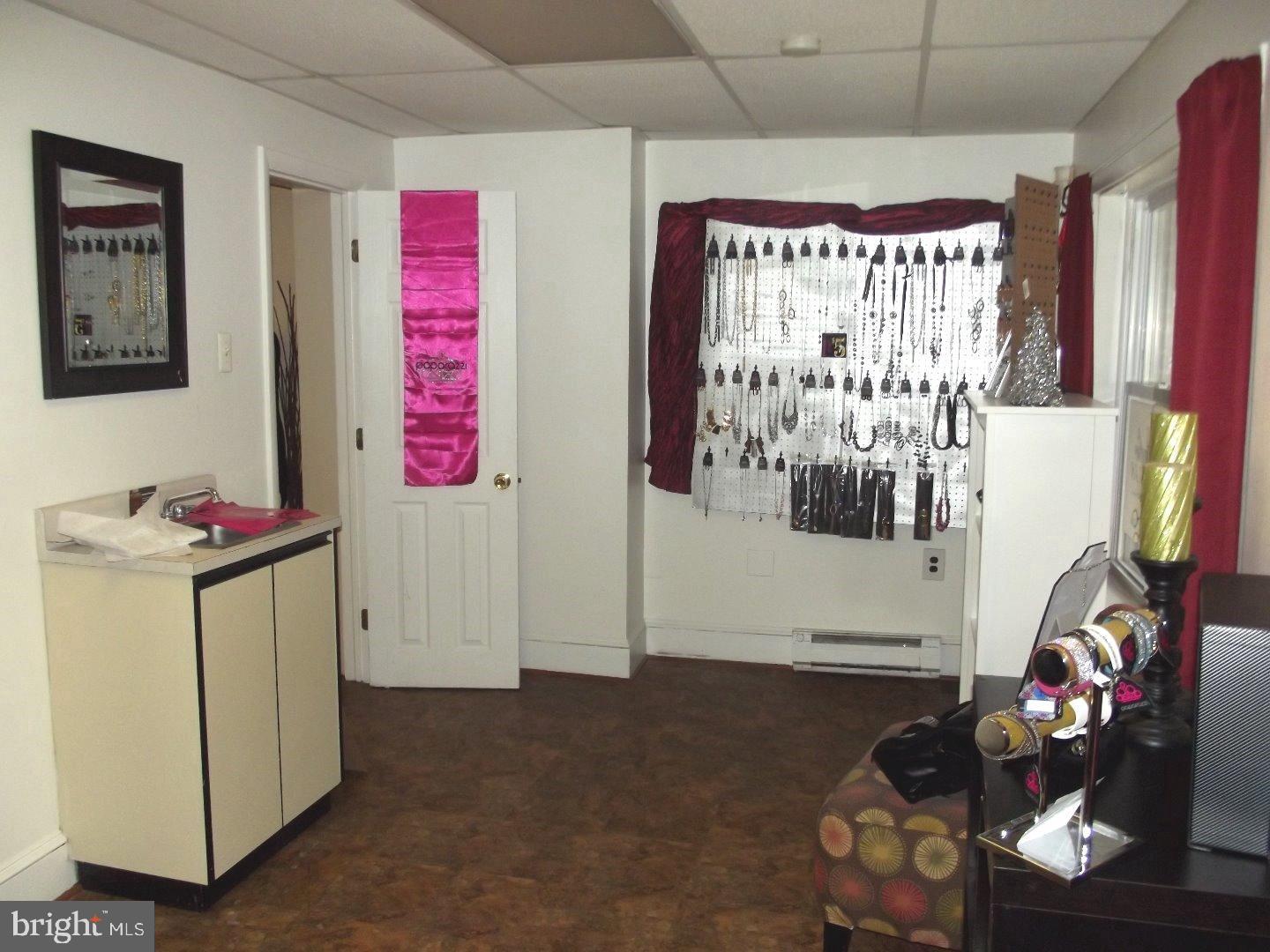 NORRISTOWN - Commercial Lease