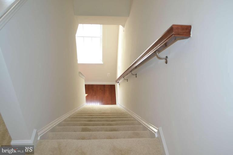 AMBERLEA AT SOUTH RIDING - Residential Lease