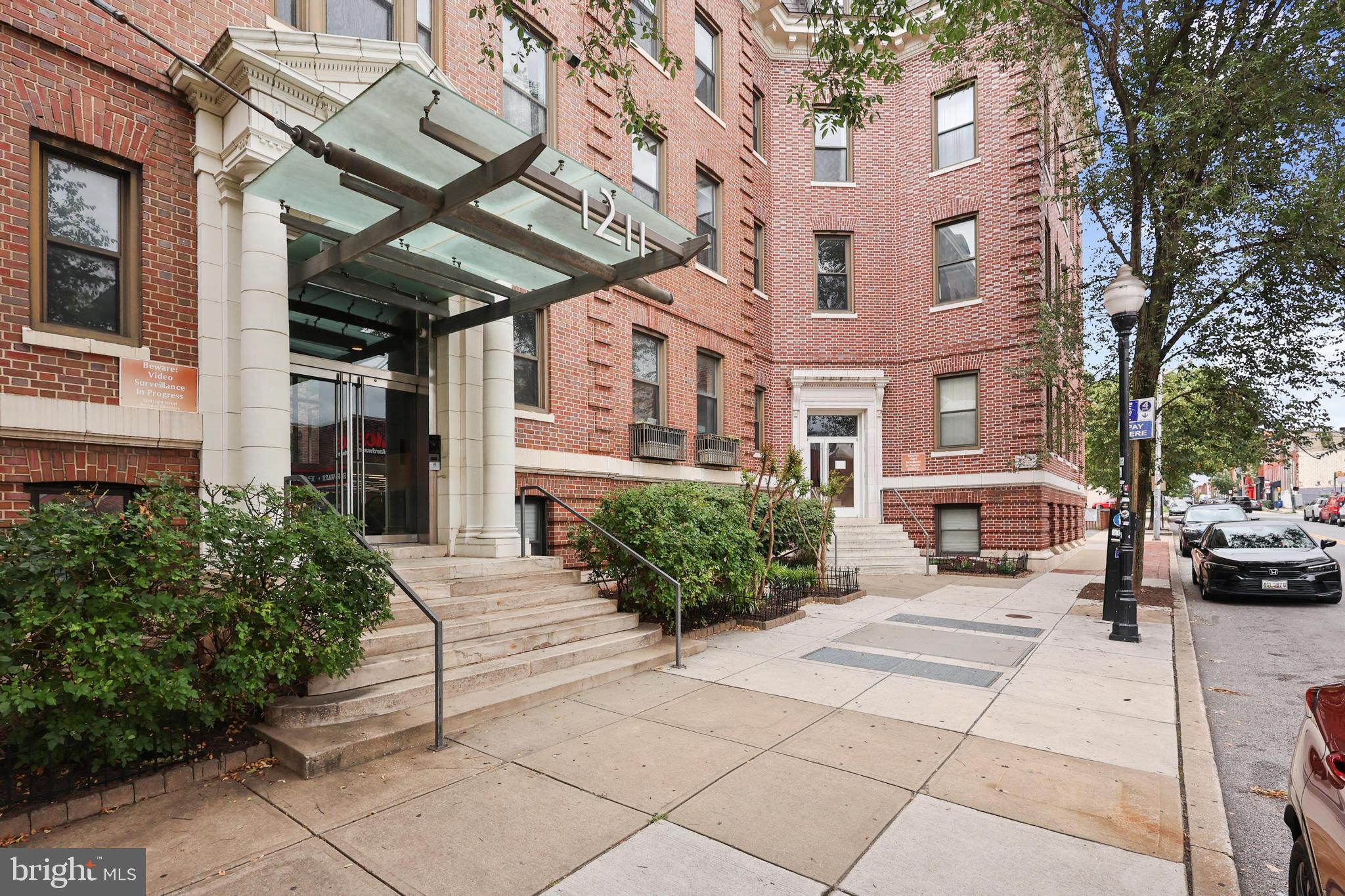Welcome to 1211 Light Street in Federal Hill
Location! Location! This 1 bedroom, 1 bathroom condo located on the fourth floor has it all to anyone looking for city access at their front door and the live in space to to do it in. Entry key fob into the building with a remote paging system for easy entry of guests, communal spaces such as indoor sitting areas, a outside courtyard and rooftop deck, extra storage rooms, a gym, and a indoor basketball court. Step inside this bright unit with high ceilings and semi open floorplan between the kitchen and living room. HVAC system replaced in 2021, stainless steel appliances, and a washer/dryer conveniently located inside the unit.
Walking distance to local shops, restaurants and minutes from major highways for easy commute. Fantastic opportunity to live in the heart of downtown Baltimore!