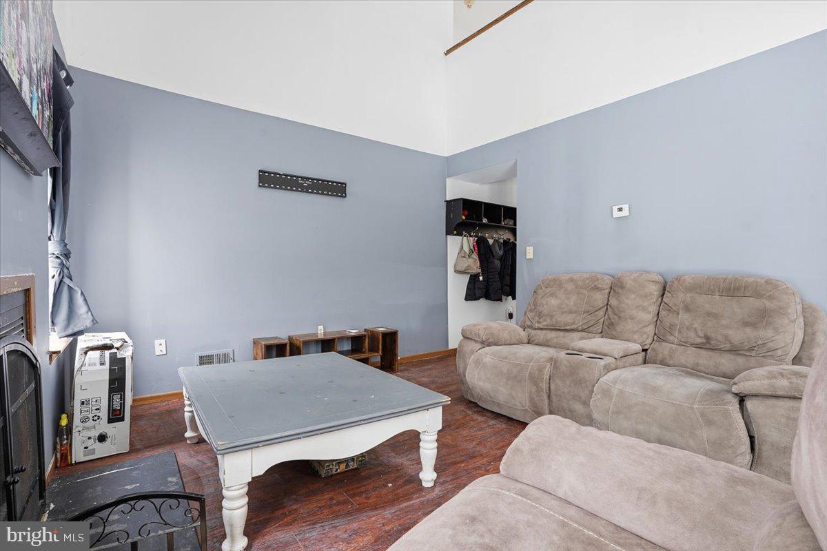 MILL POND (SAW CREEK) - Residential