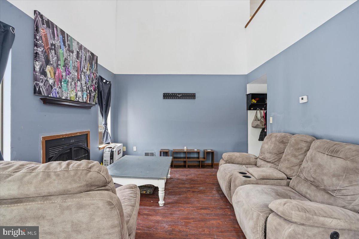 MILL POND (SAW CREEK) - Residential