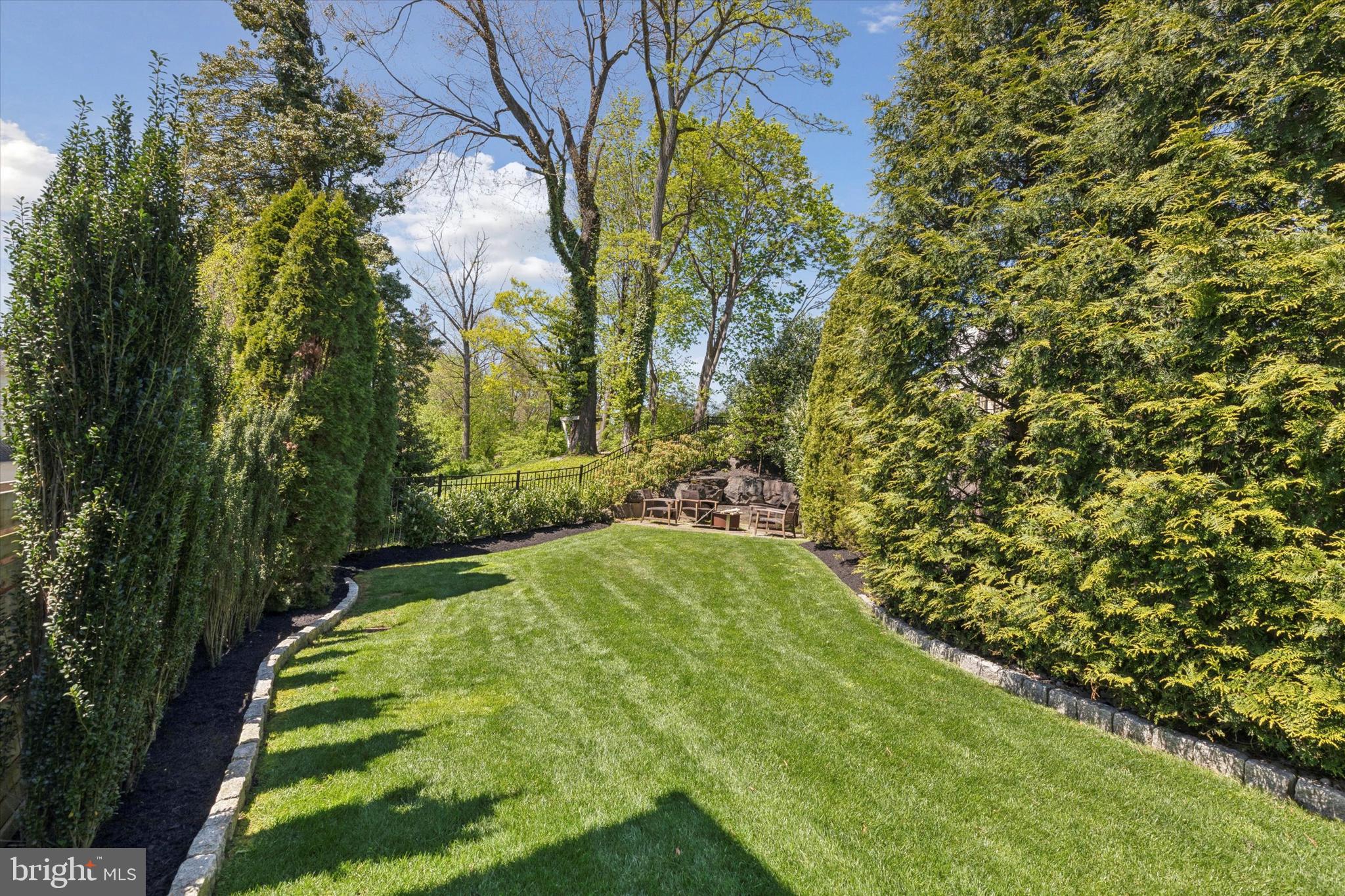 FLOURTOWN - Residential