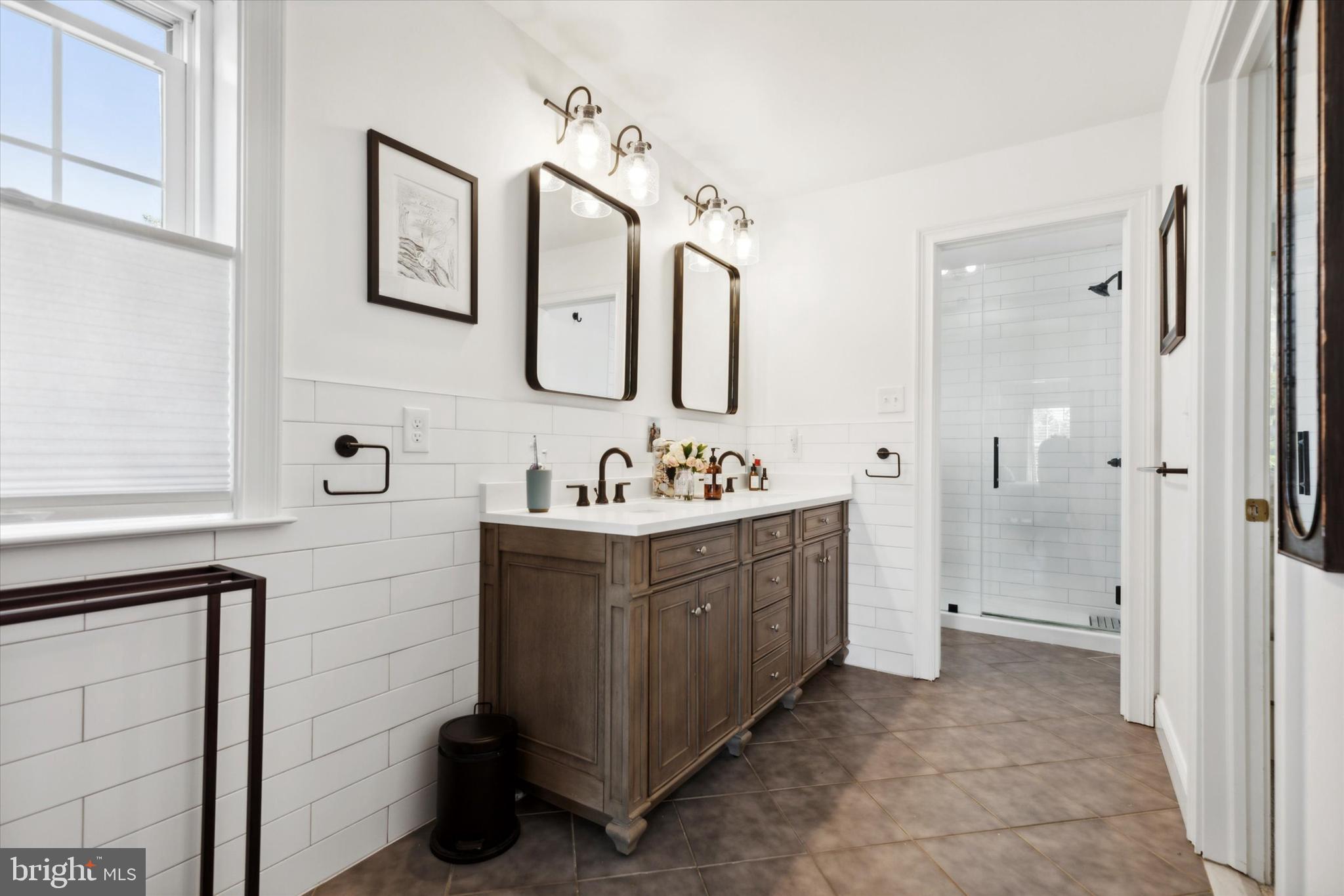 FLOURTOWN - Residential