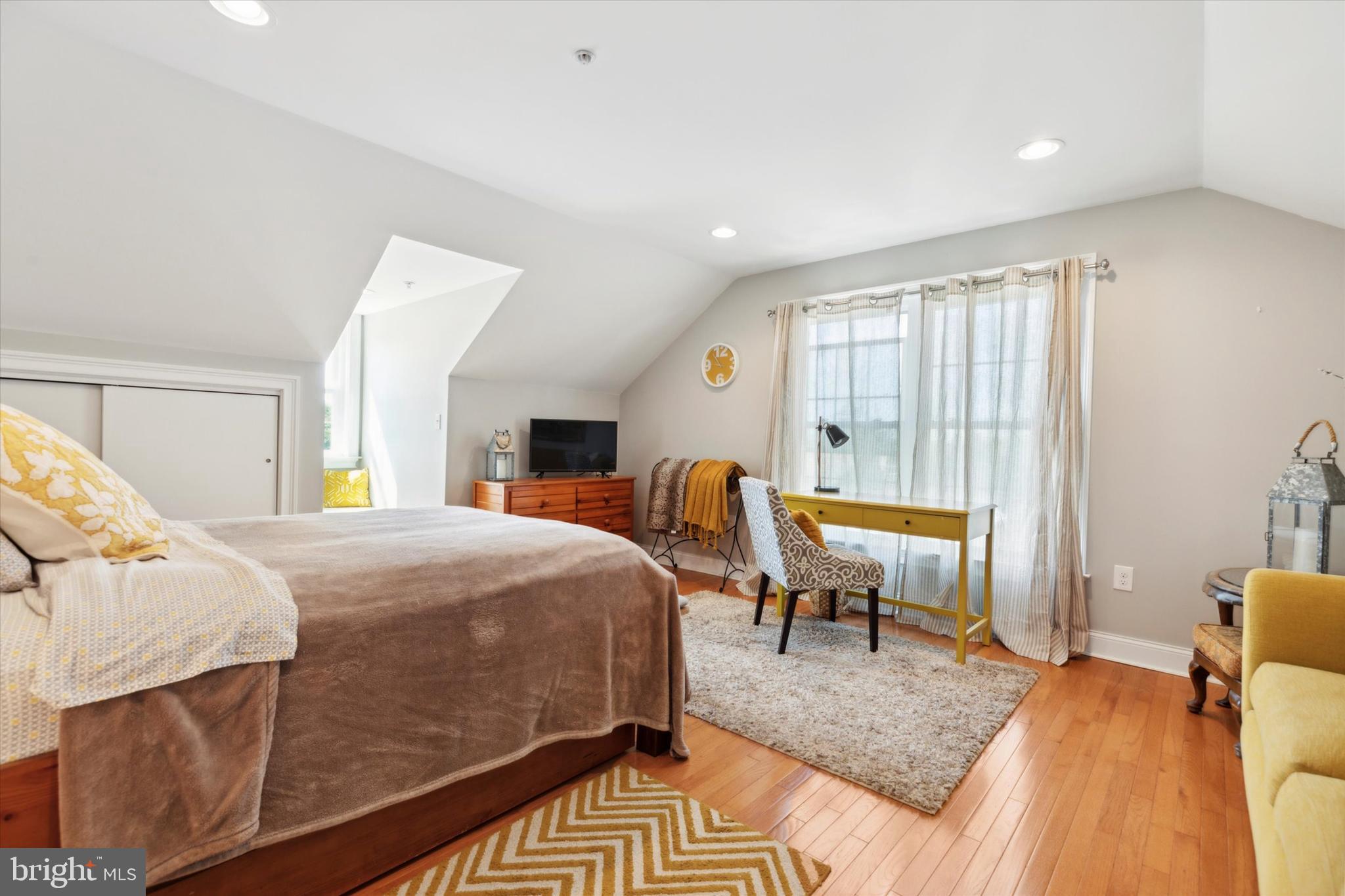 FLOURTOWN - Residential