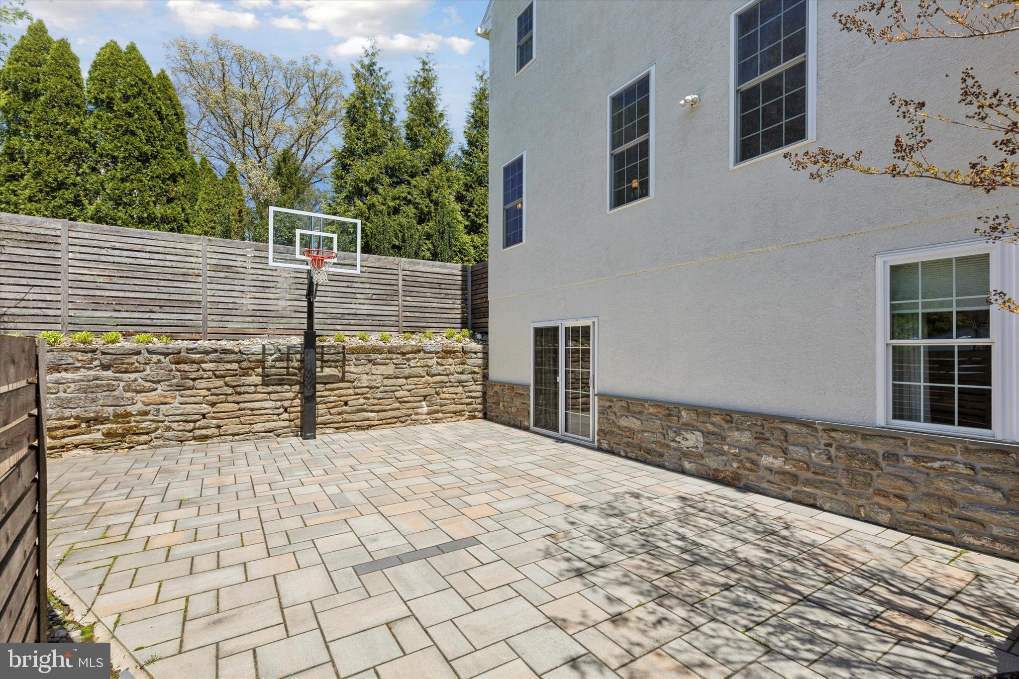 FLOURTOWN - Residential