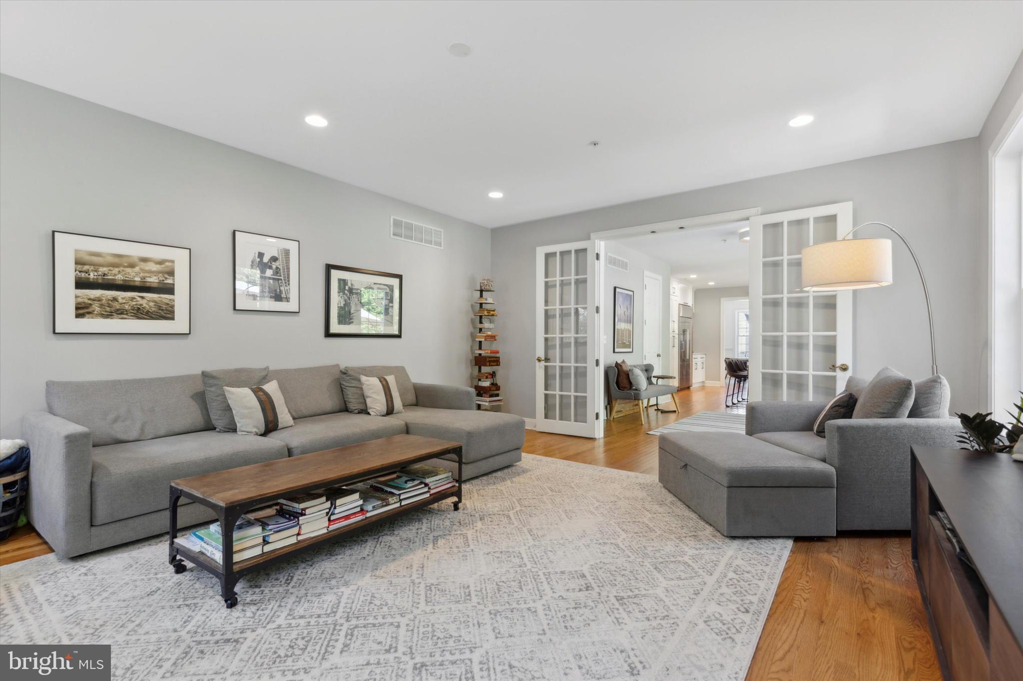 FLOURTOWN - Residential