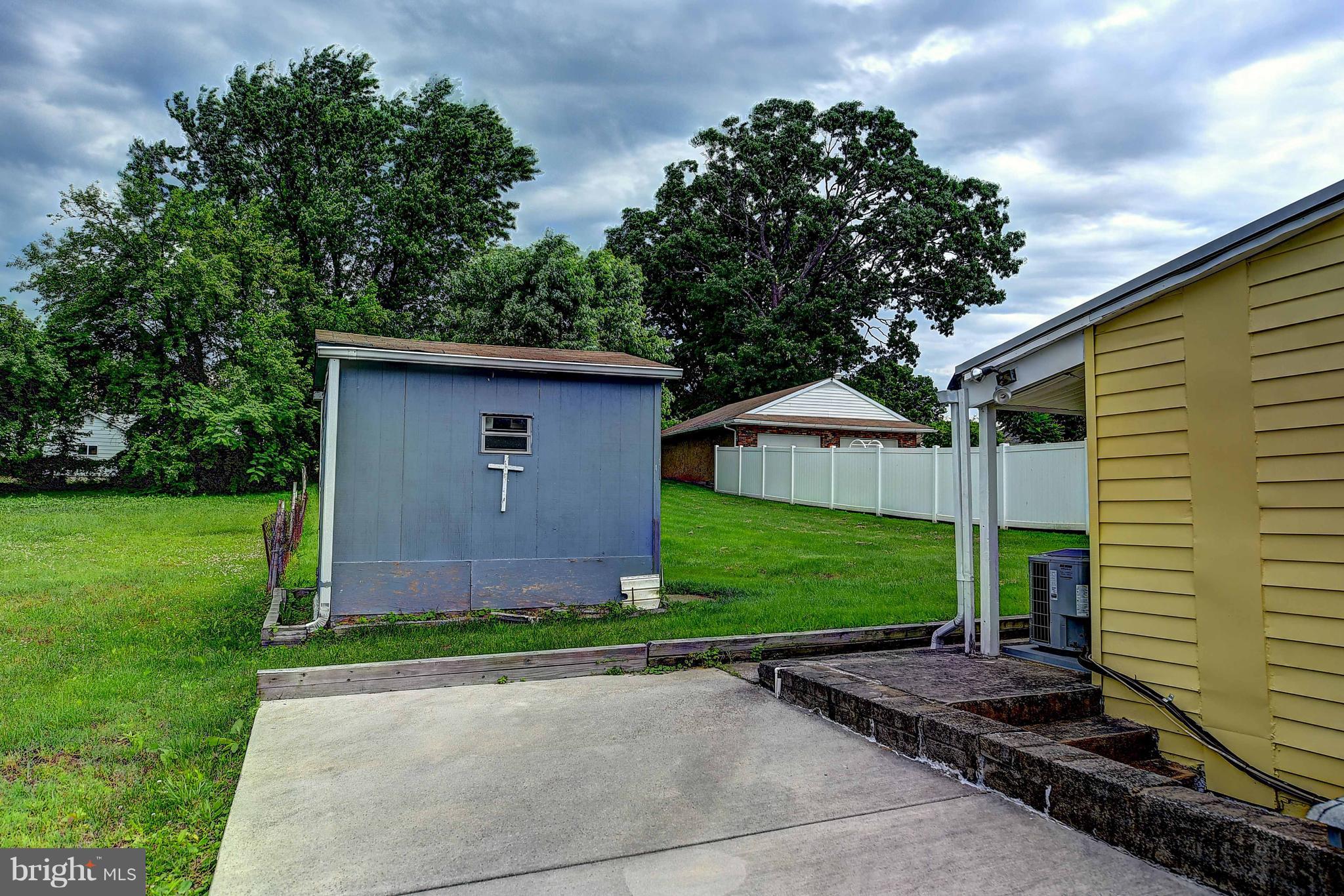 BACK RIVER HIGHLANDS - Residential